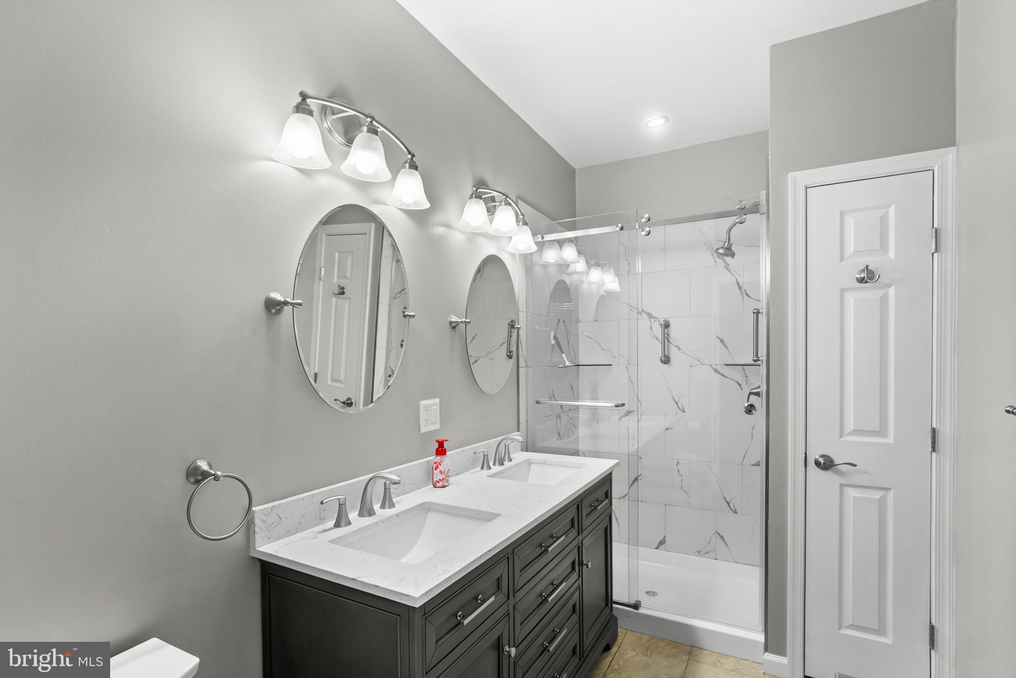 WELLFLEET MEWS - Residential