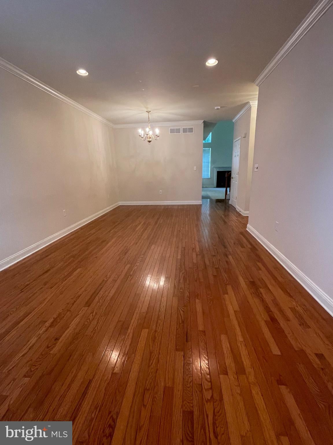 196 CHANCELLOR DRIVE