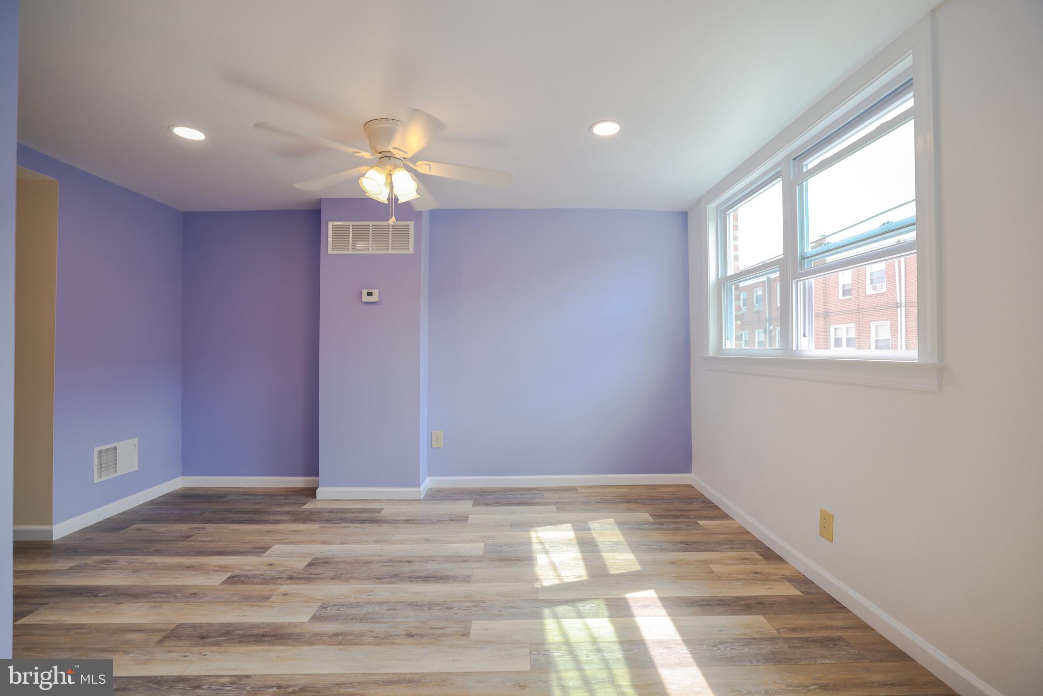 OXFORD CIRCLE - Residential