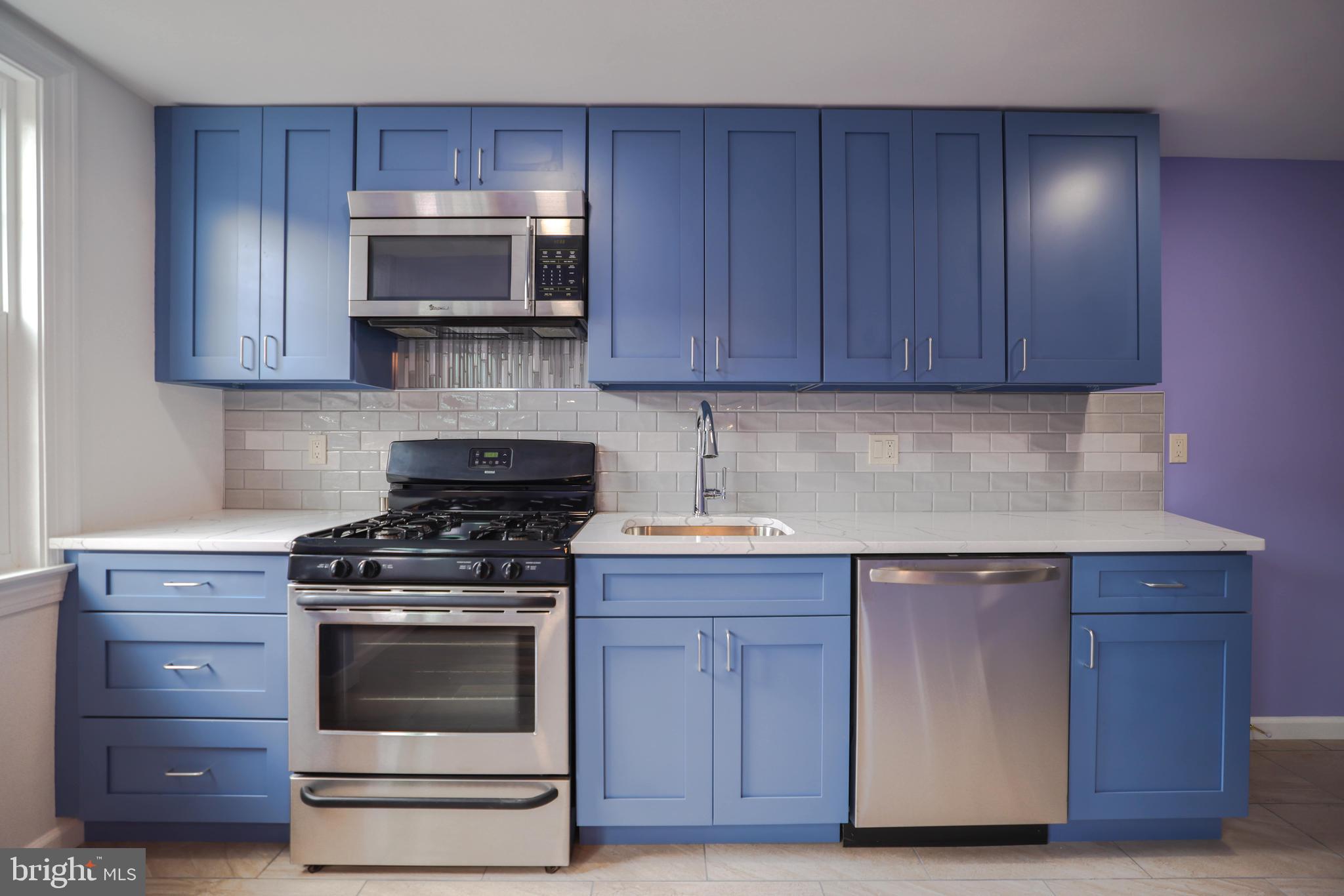 OXFORD CIRCLE - Residential