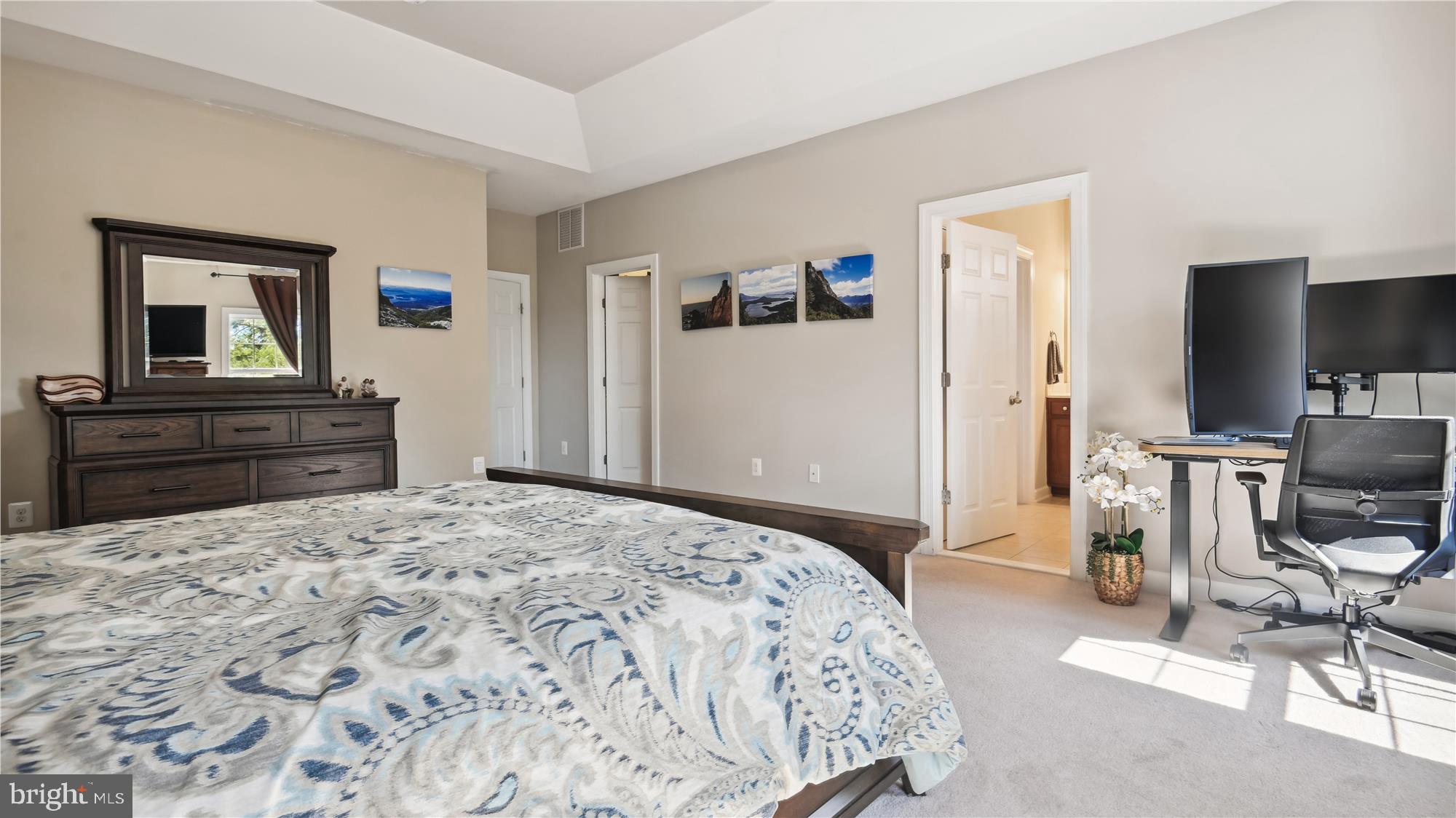 RIVER POINTE - Residential