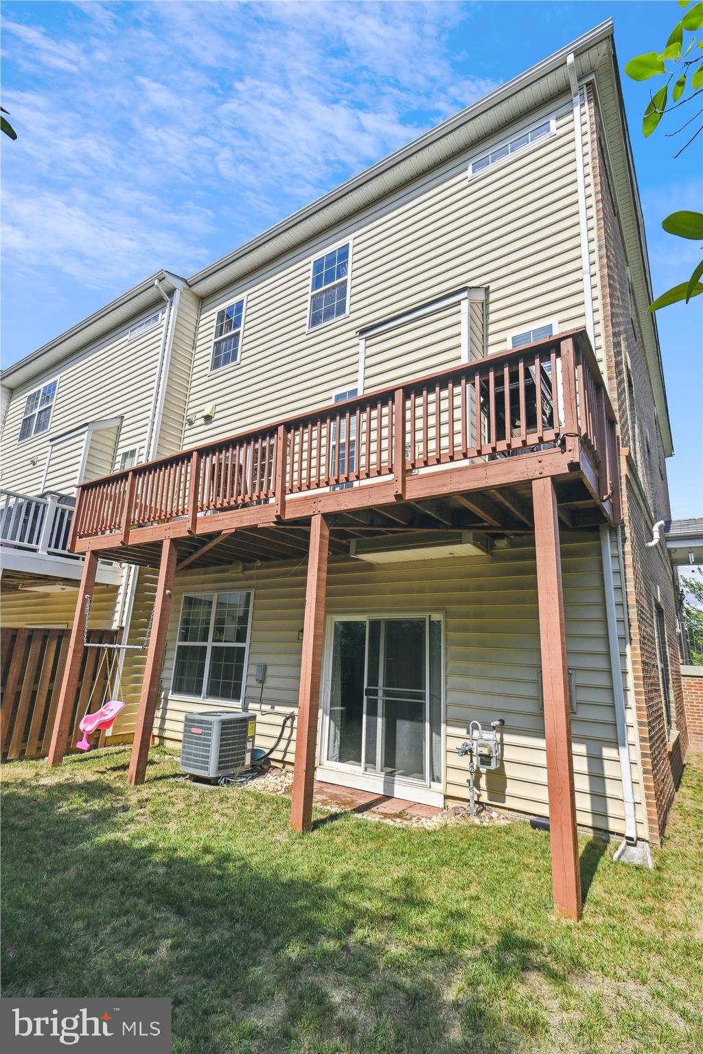 RIVER POINTE - Residential