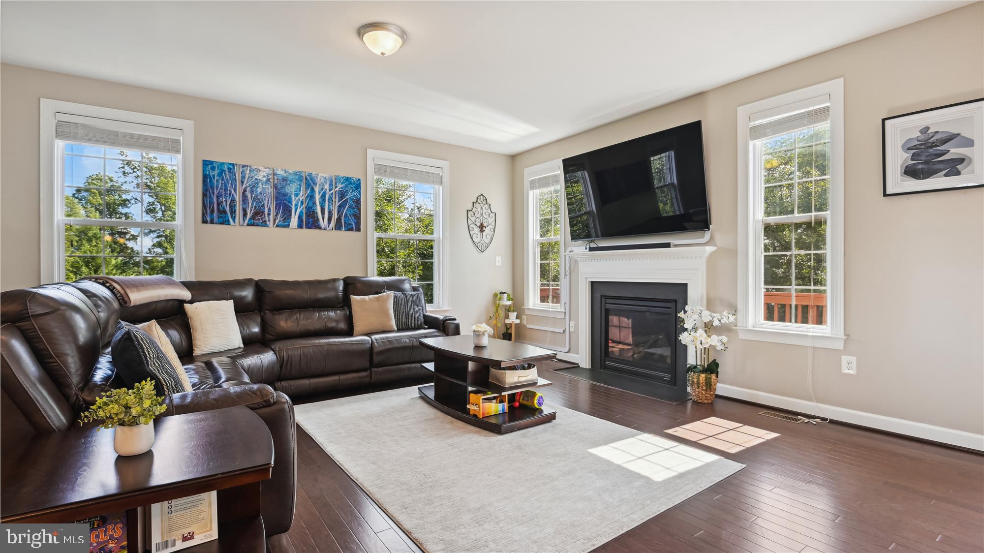 RIVER POINTE - Residential