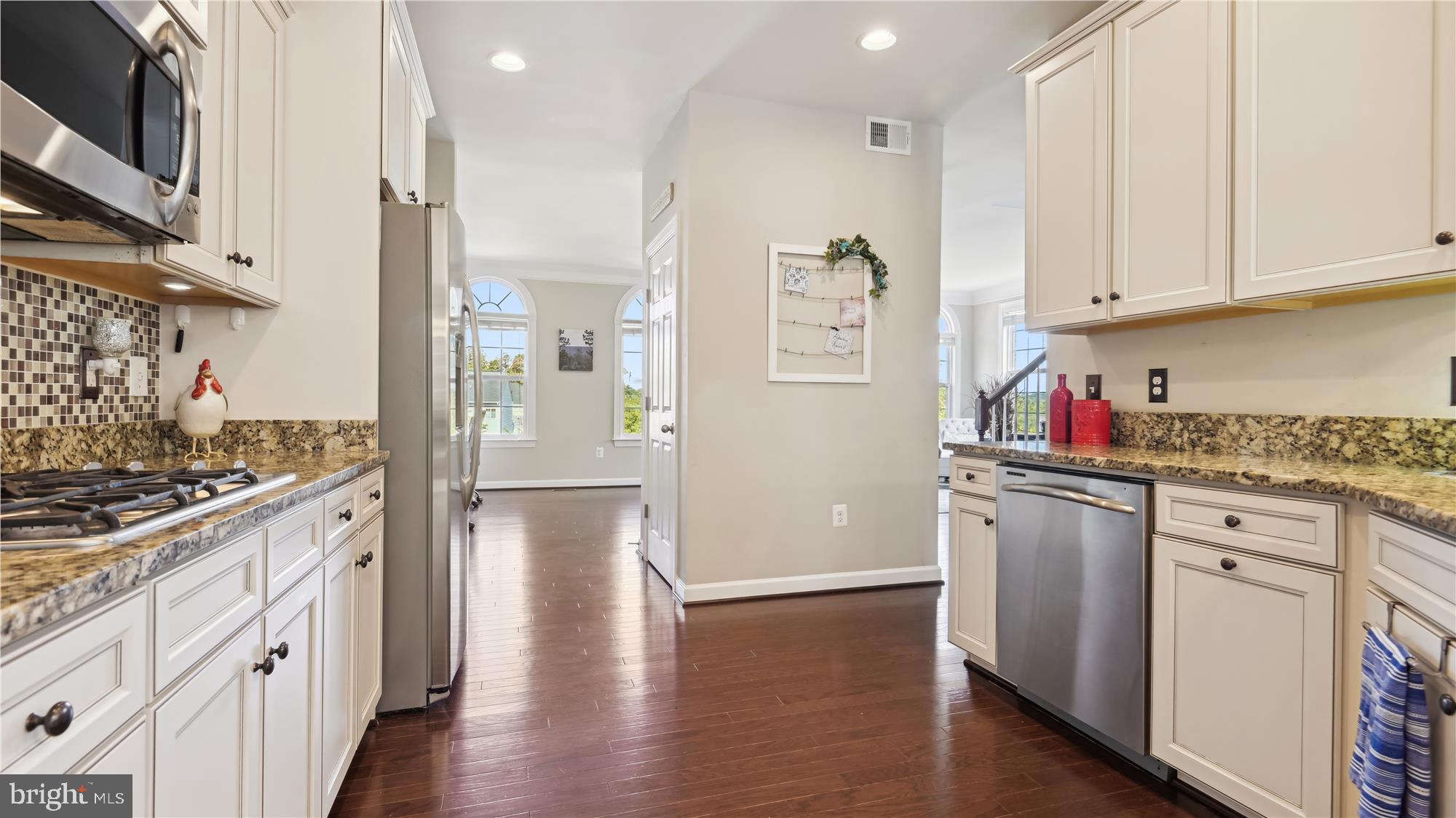 RIVER POINTE - Residential
