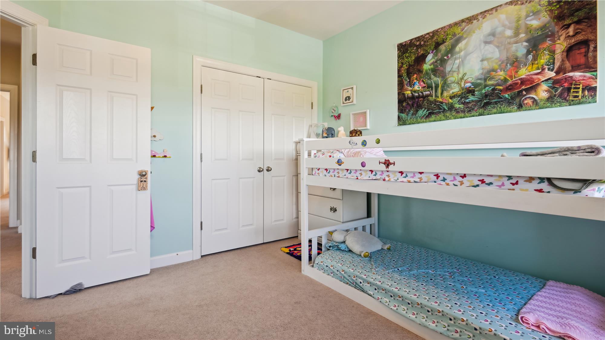 RIVER POINTE - Residential