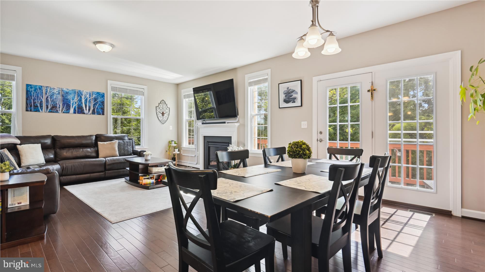 RIVER POINTE - Residential