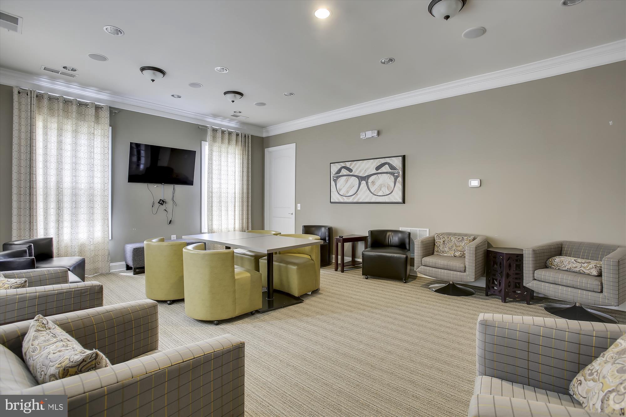 RIVER POINTE - Residential
