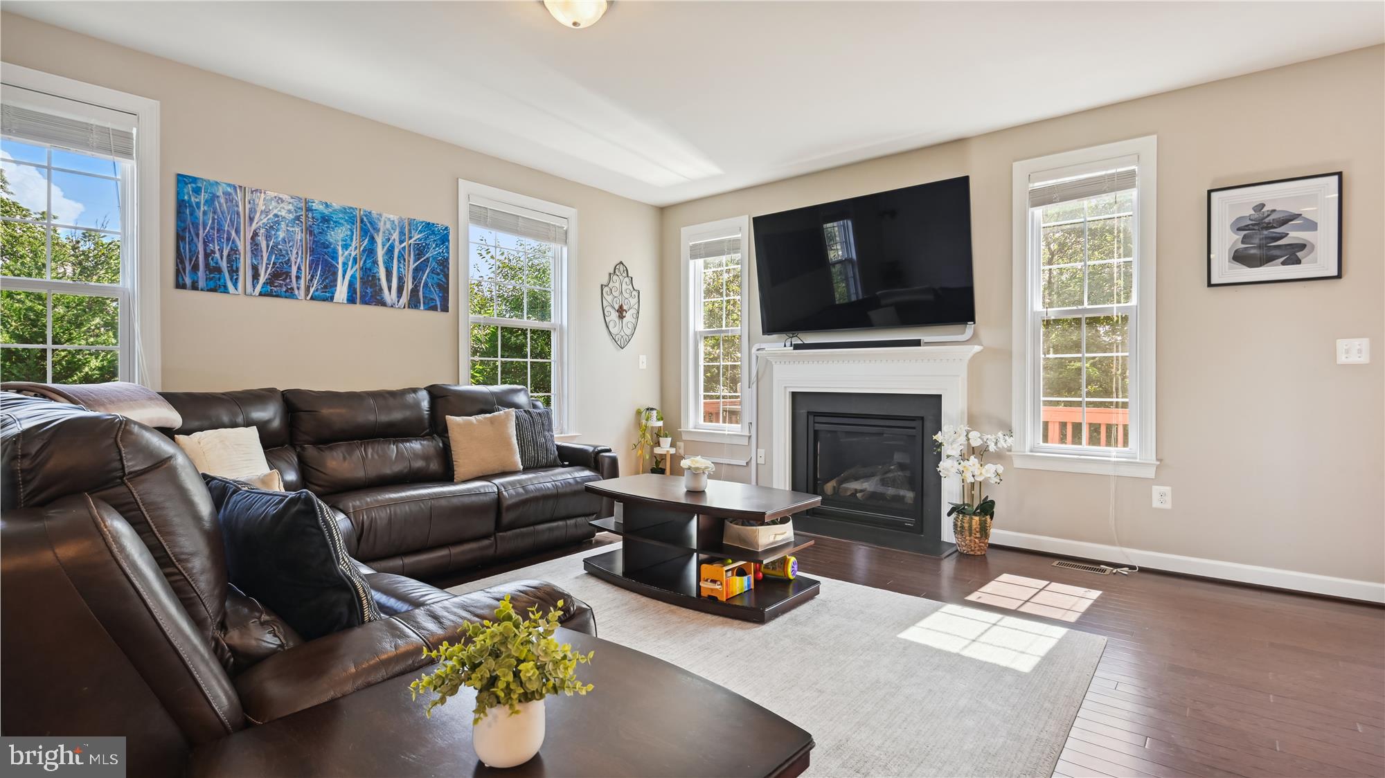 RIVER POINTE - Residential