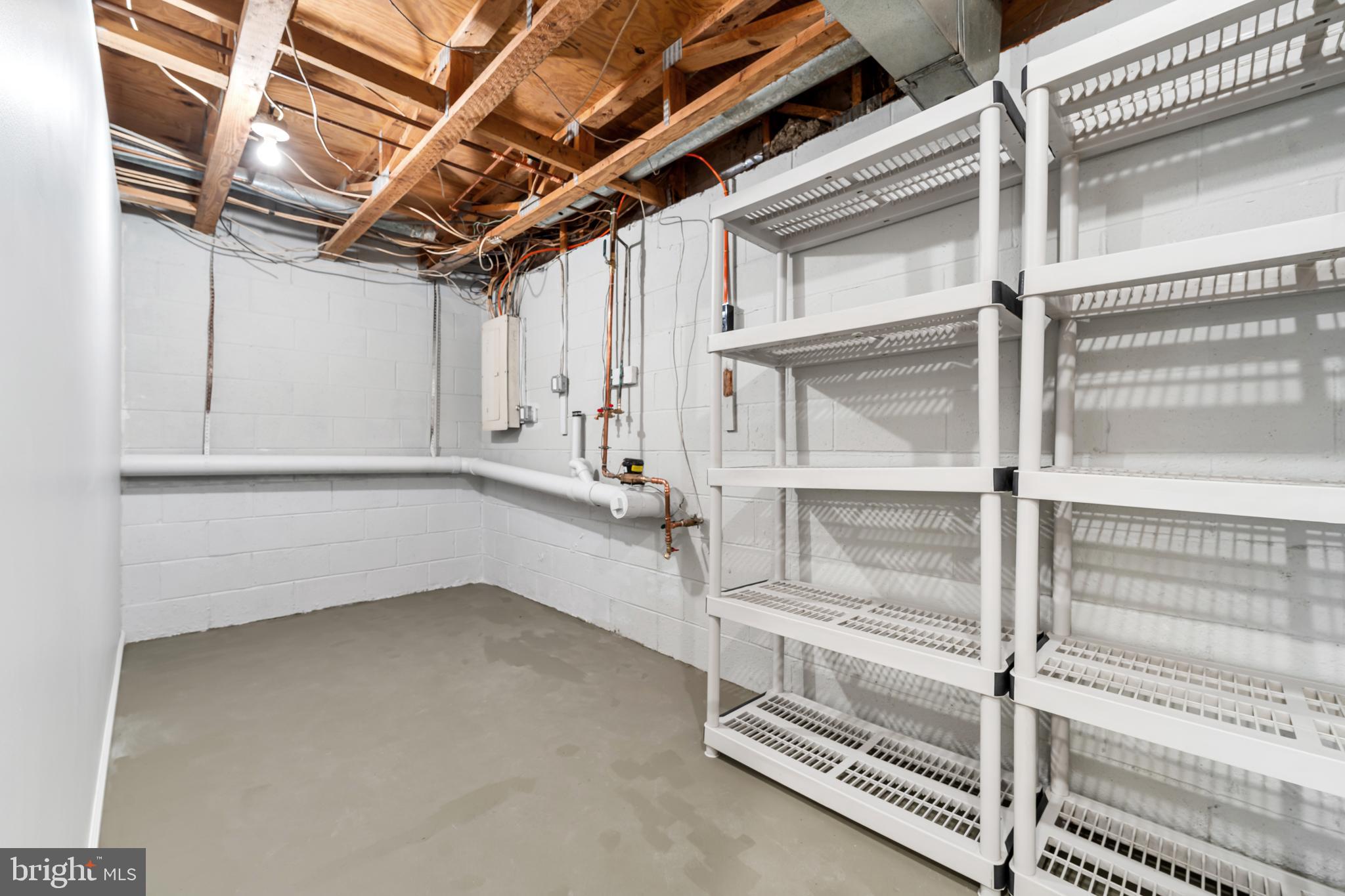 WILLISTOWN WOODS - Residential