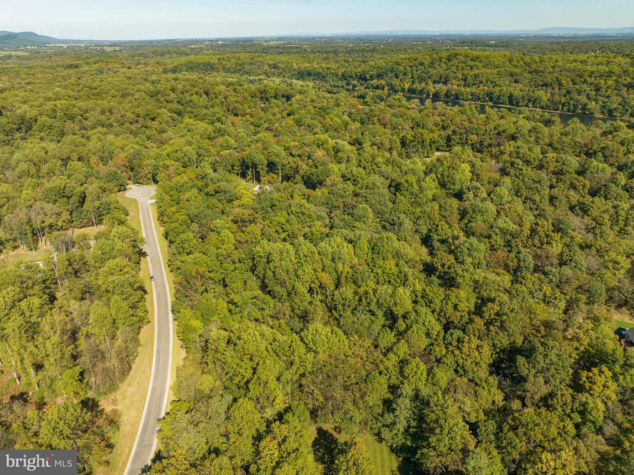 CROSSINGS ON THE POTOMAC - Land