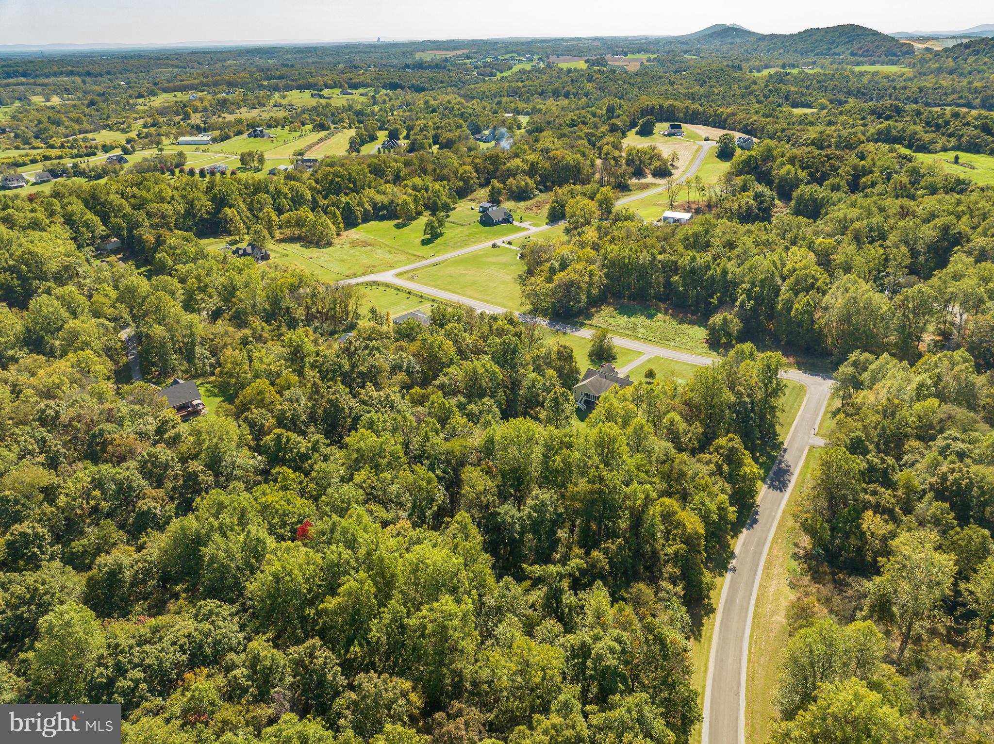 CROSSINGS ON THE POTOMAC - Land