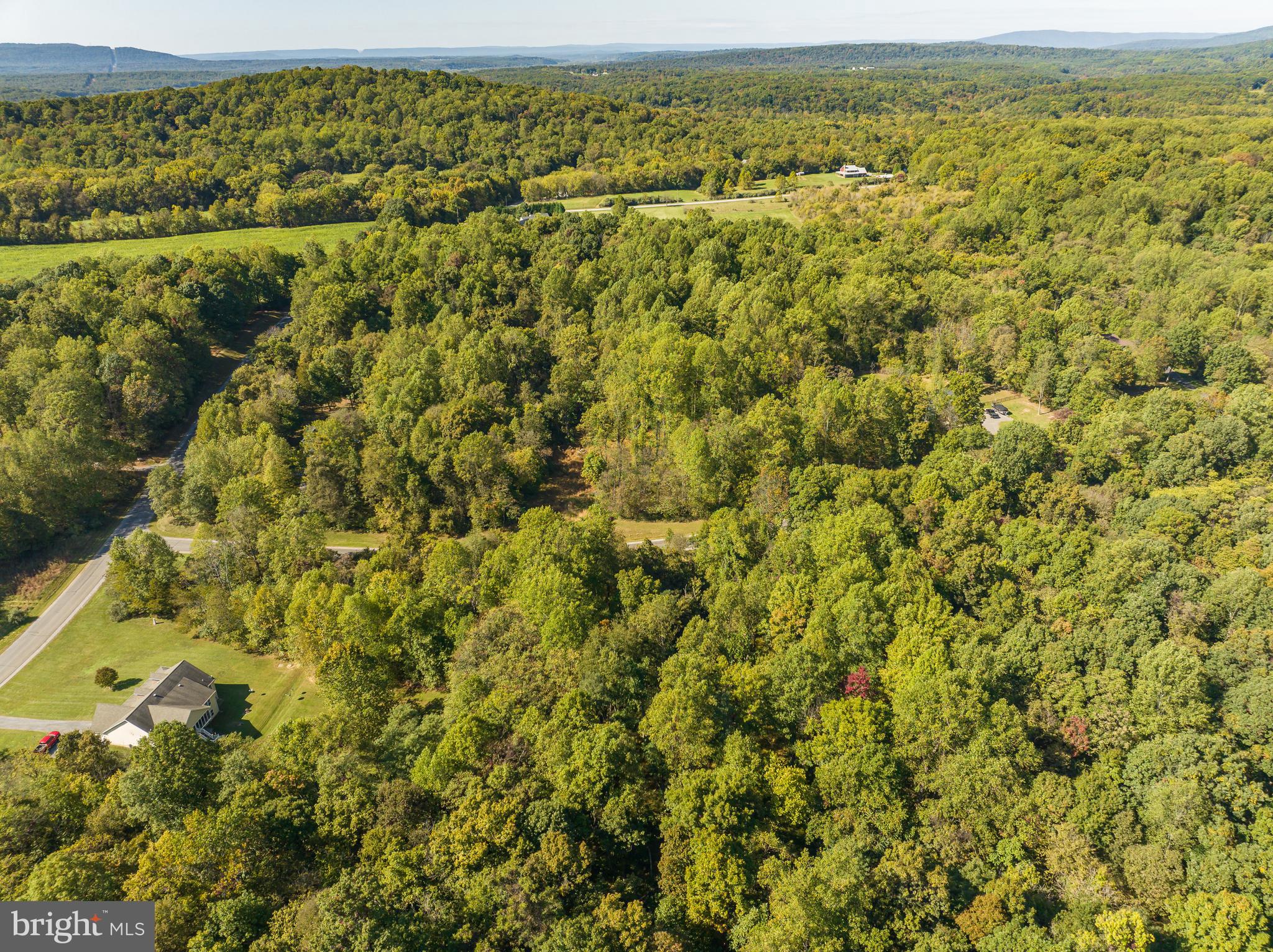 CROSSINGS ON THE POTOMAC - Land