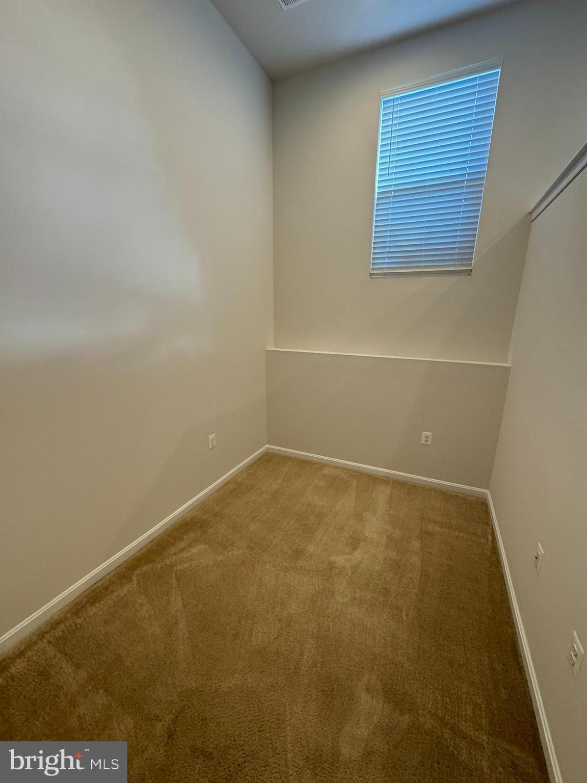 PRESIDENTS POINTE - Residential Lease