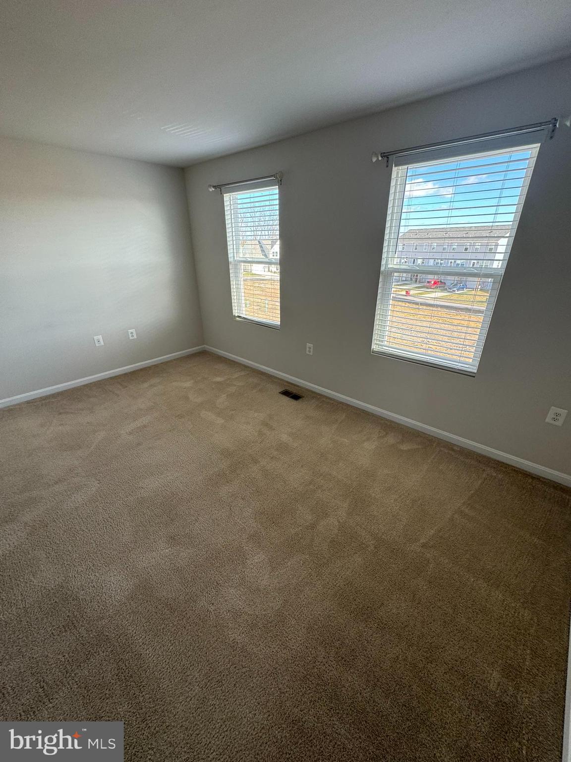 PRESIDENTS POINTE - Residential Lease