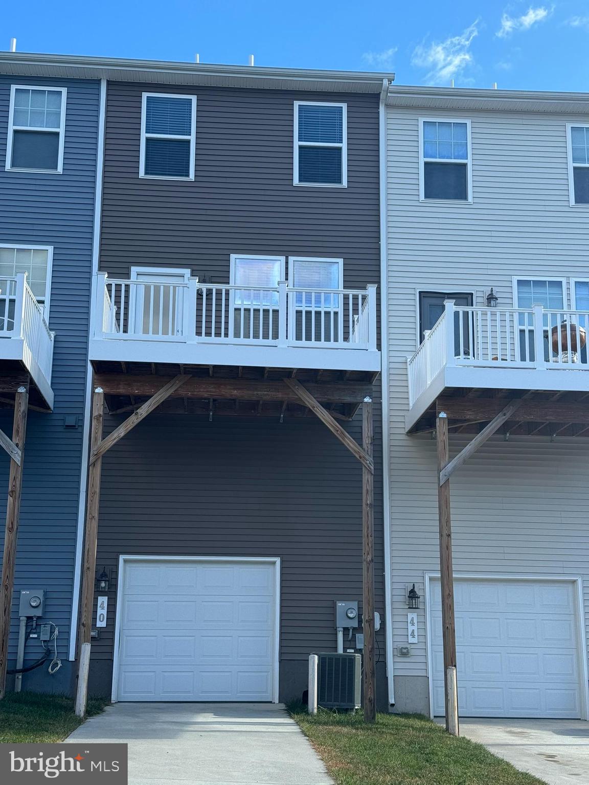 PRESIDENTS POINTE - Residential Lease