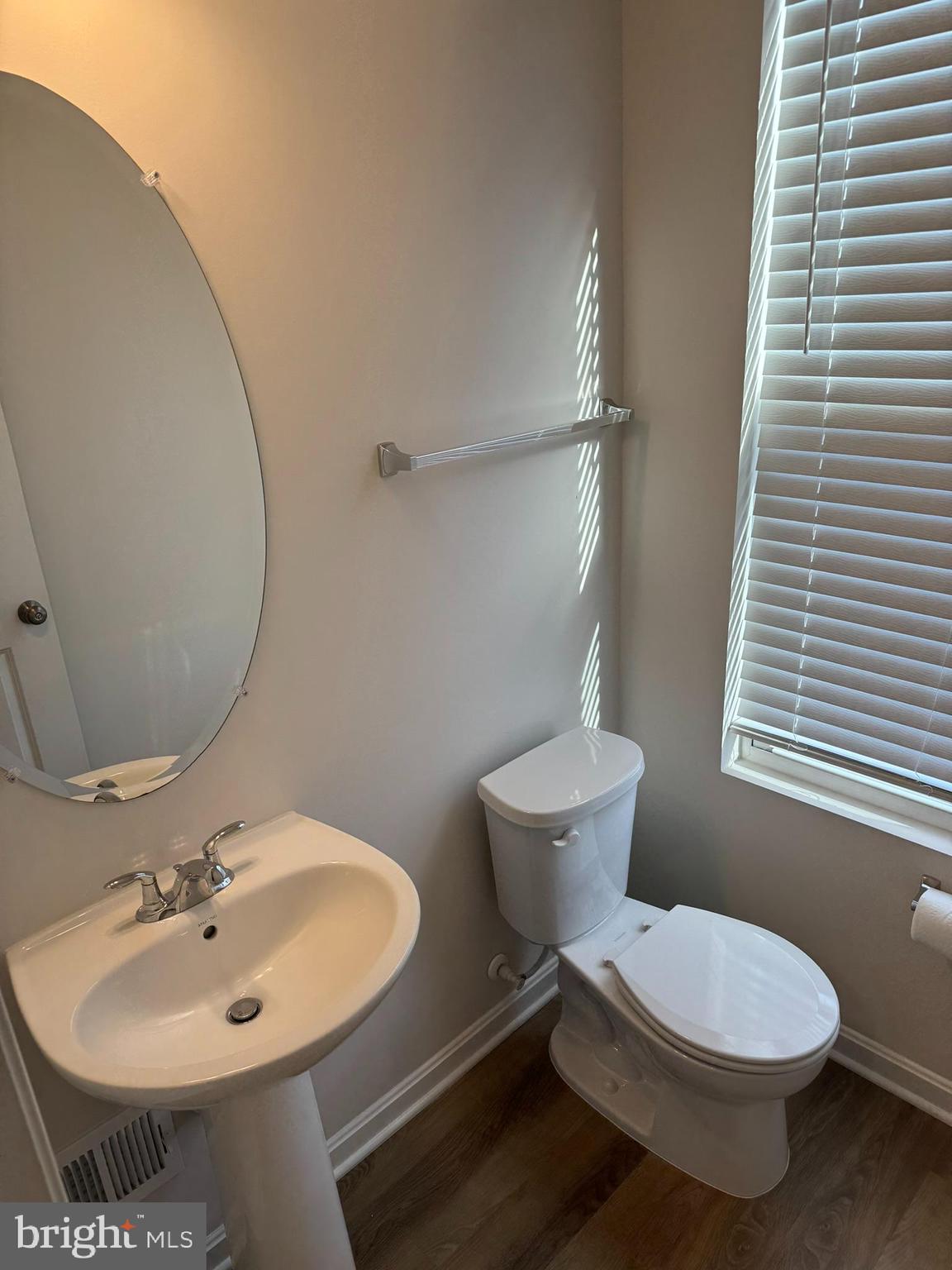 PRESIDENTS POINTE - Residential Lease