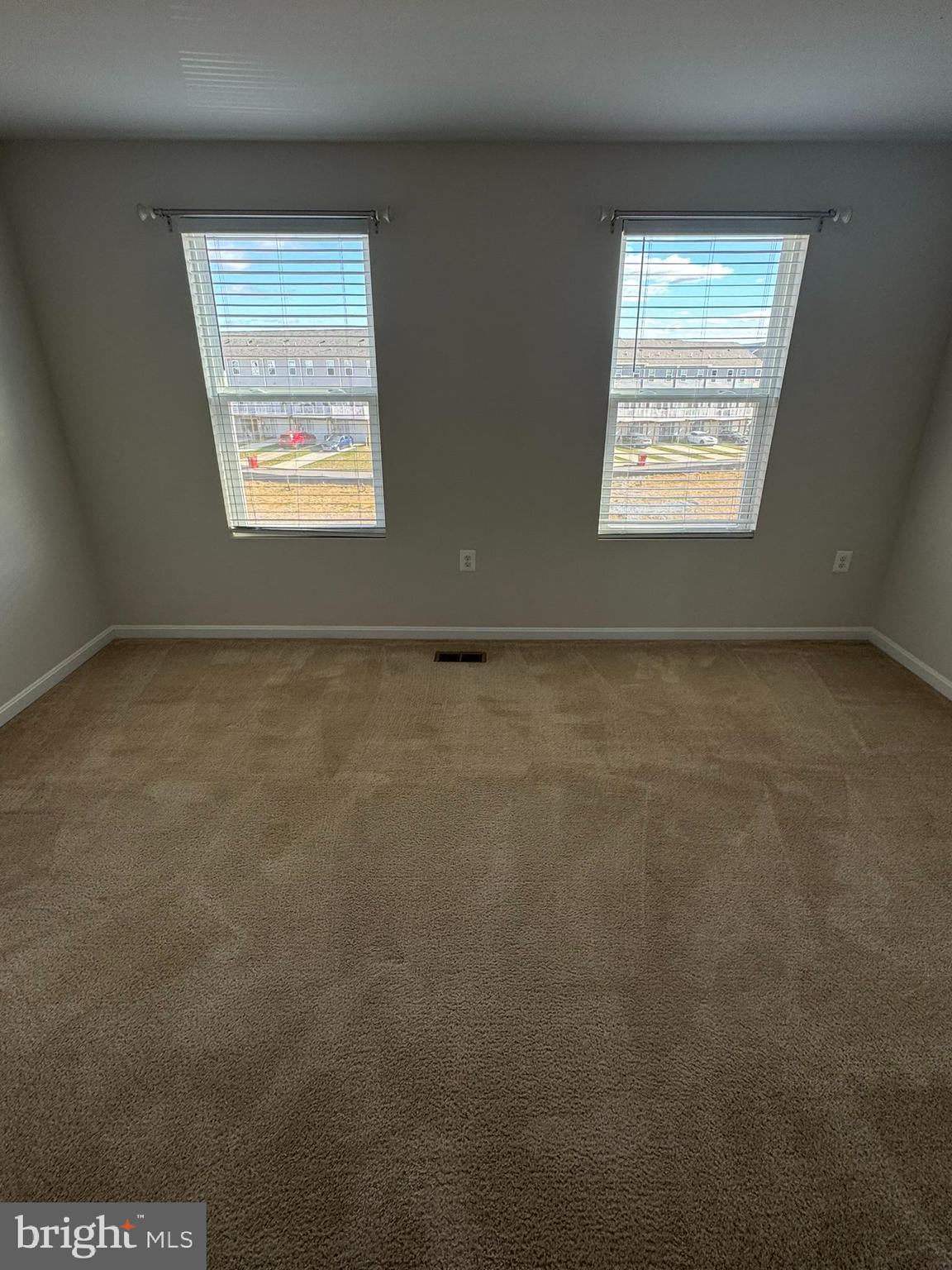 PRESIDENTS POINTE - Residential Lease