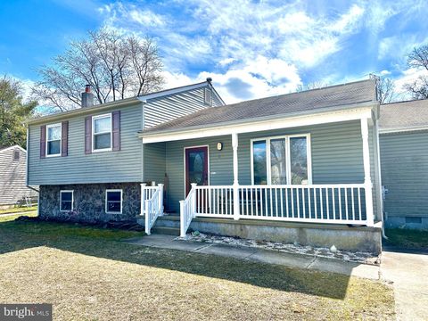 Homes For Sale - 24 Mary Ellen Lane<br/> SICKLERVILLE, NJ 08081