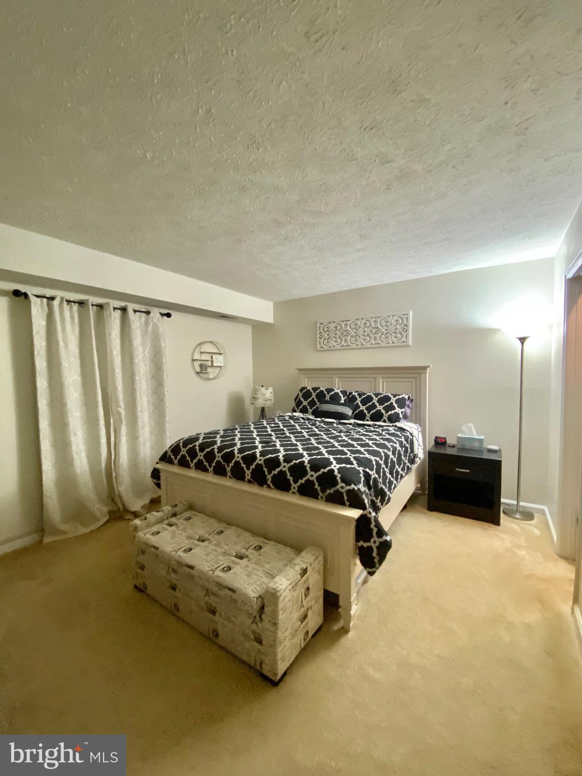 WILLOW POINT - Residential Lease