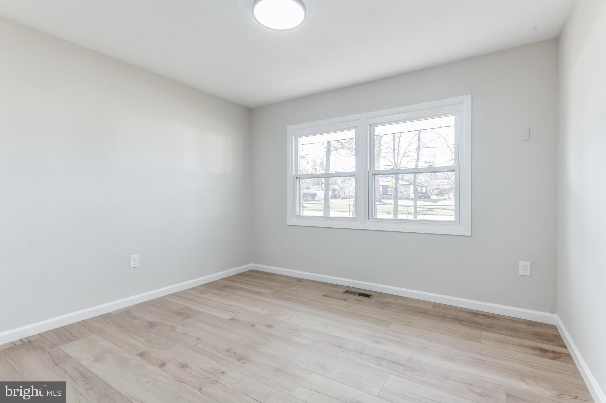 SOMERSET AT BELAIR - Residential