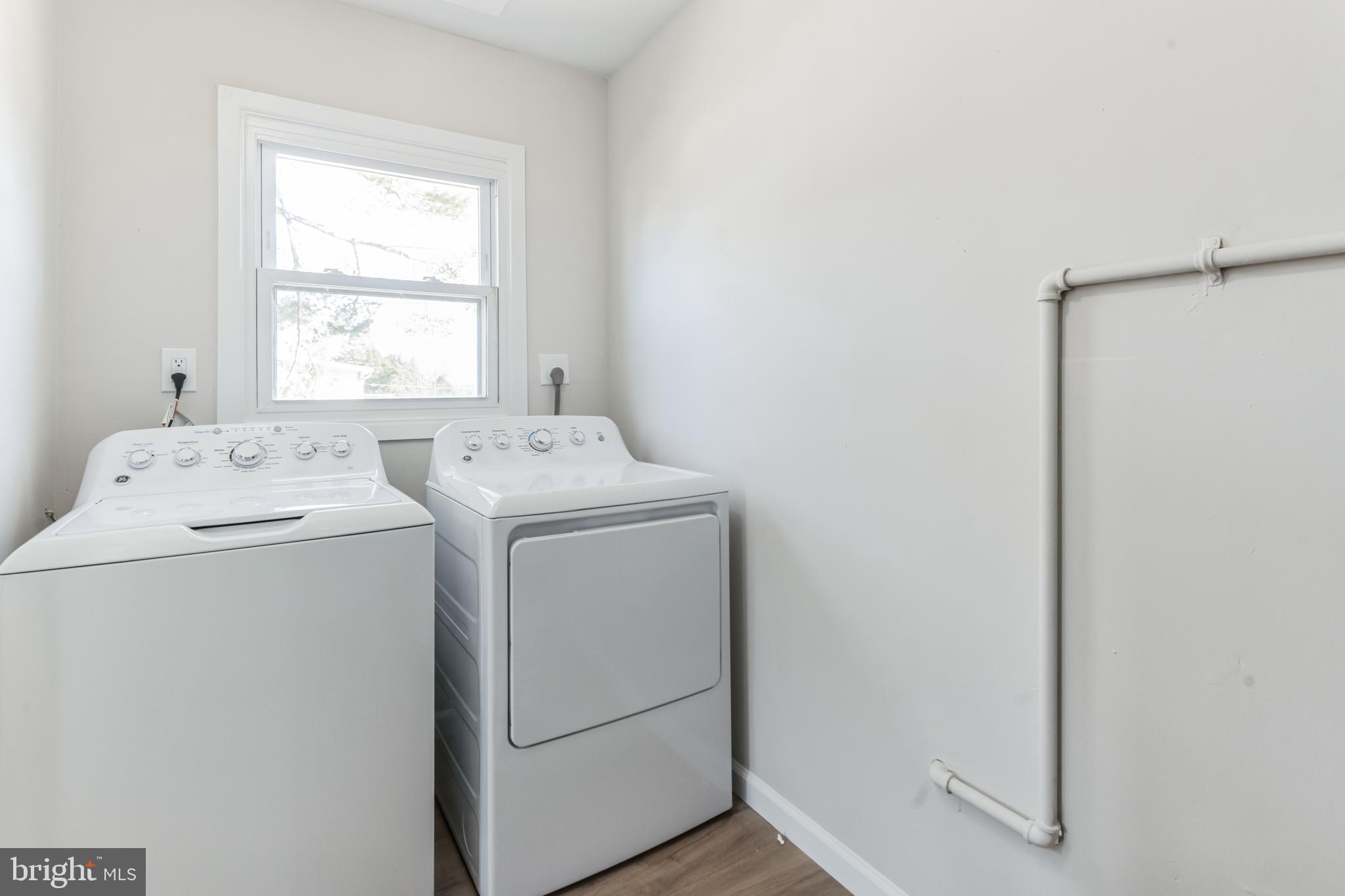 SOMERSET AT BELAIR - Residential