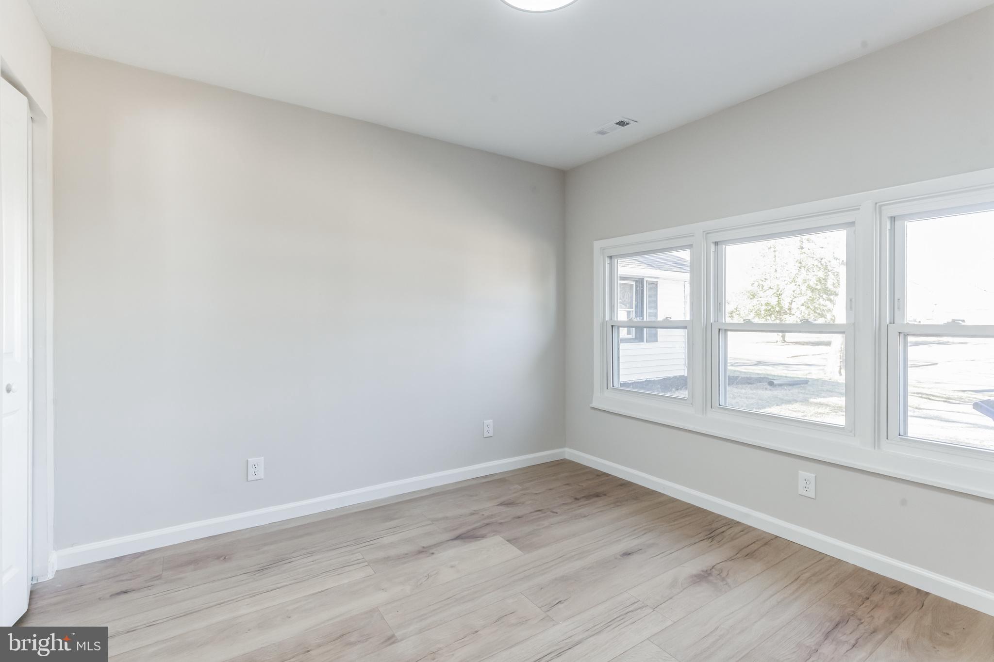 SOMERSET AT BELAIR - Residential