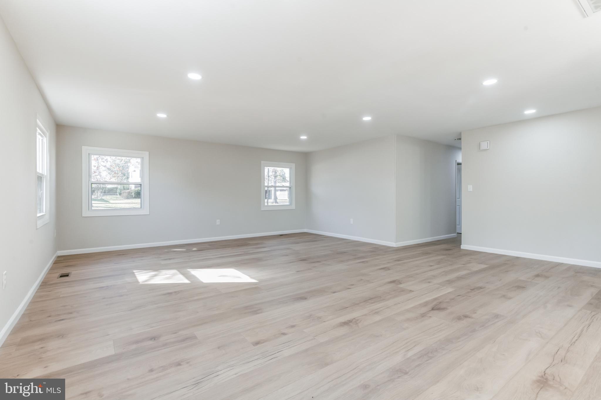 SOMERSET AT BELAIR - Residential