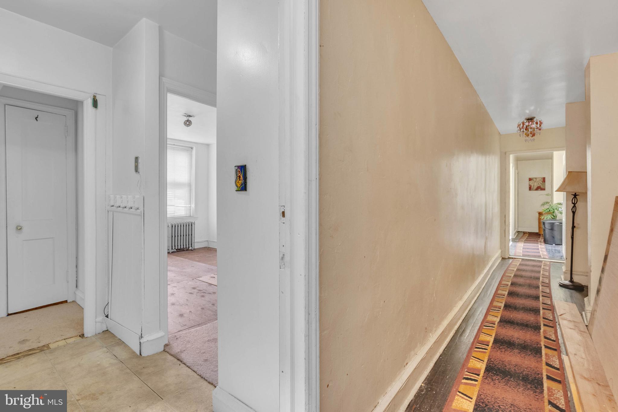 PHILADELPHIA (WEST) - Commercial Sale