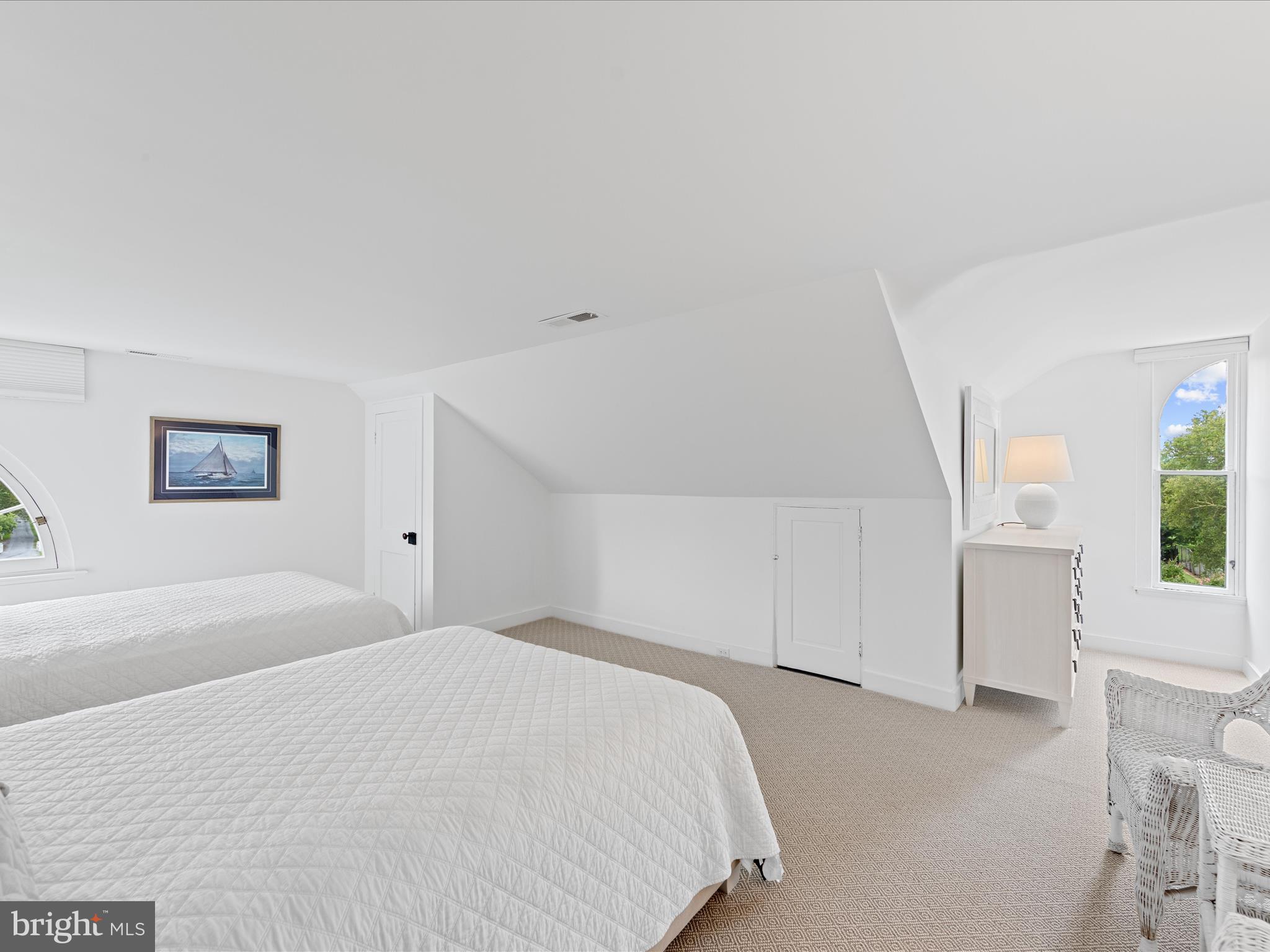 EASTON - Residential