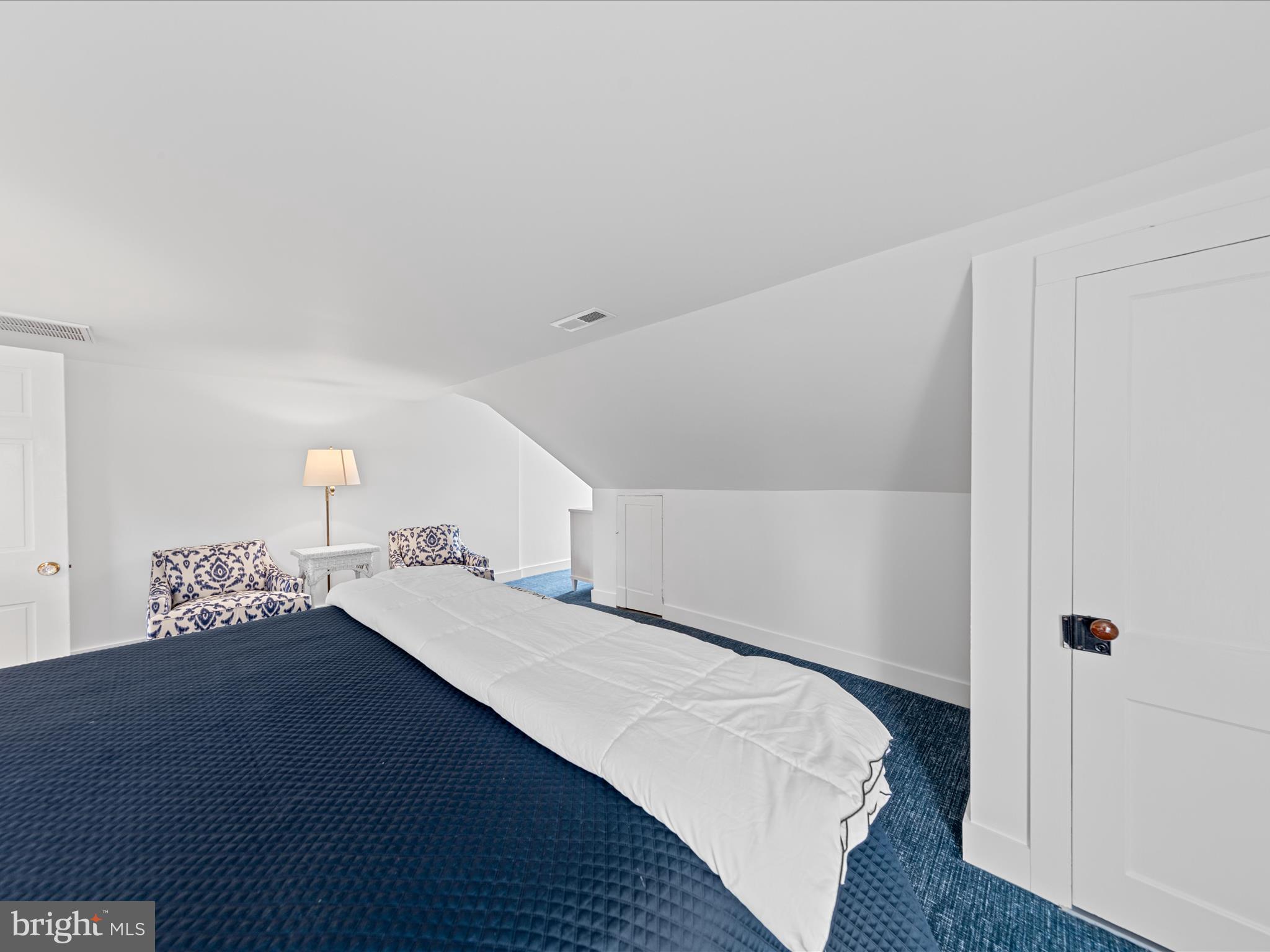 EASTON - Residential