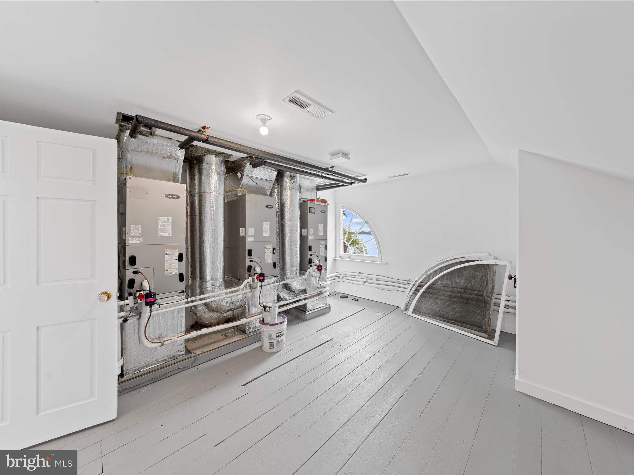 EASTON - Residential