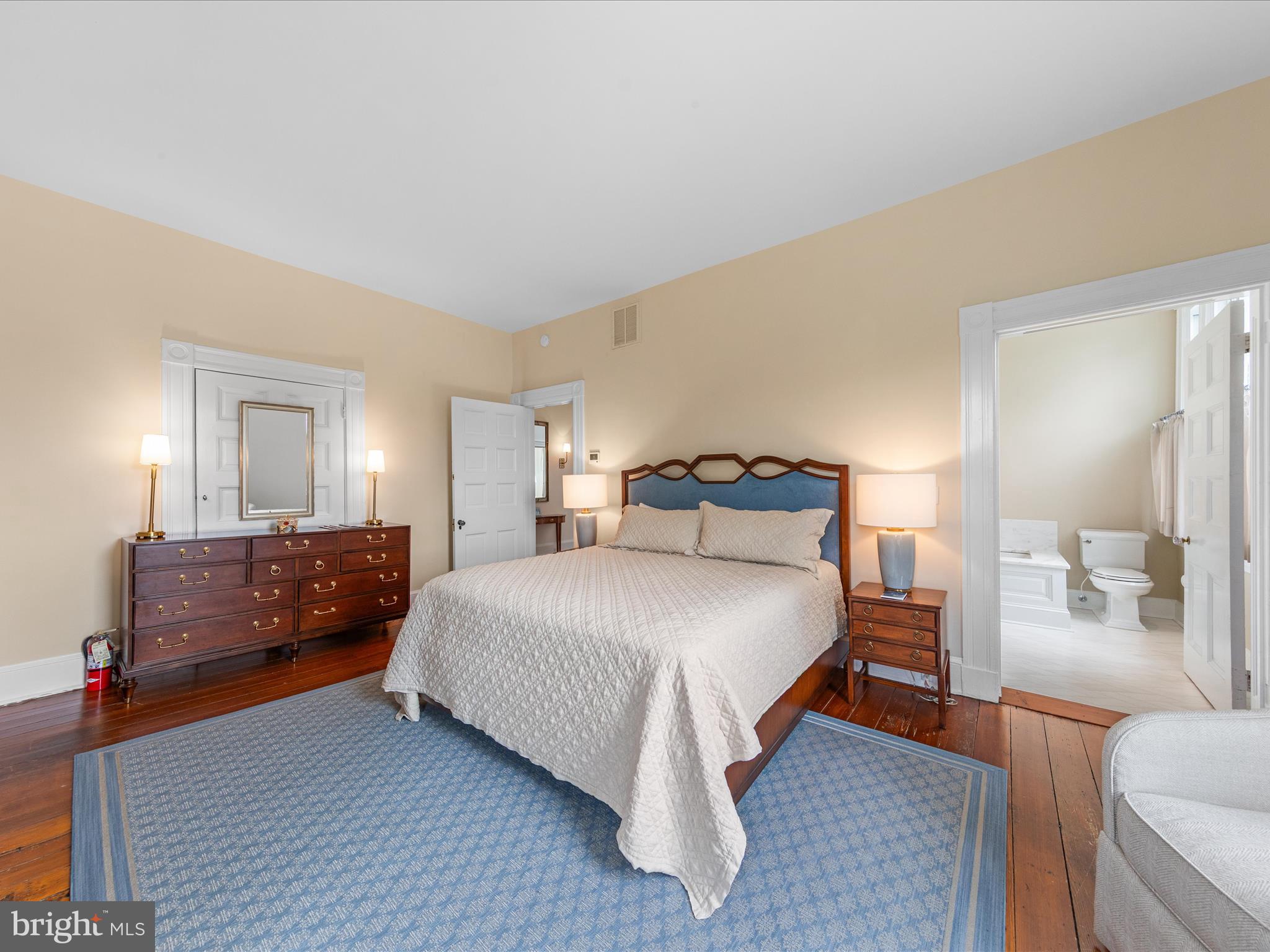 EASTON - Residential