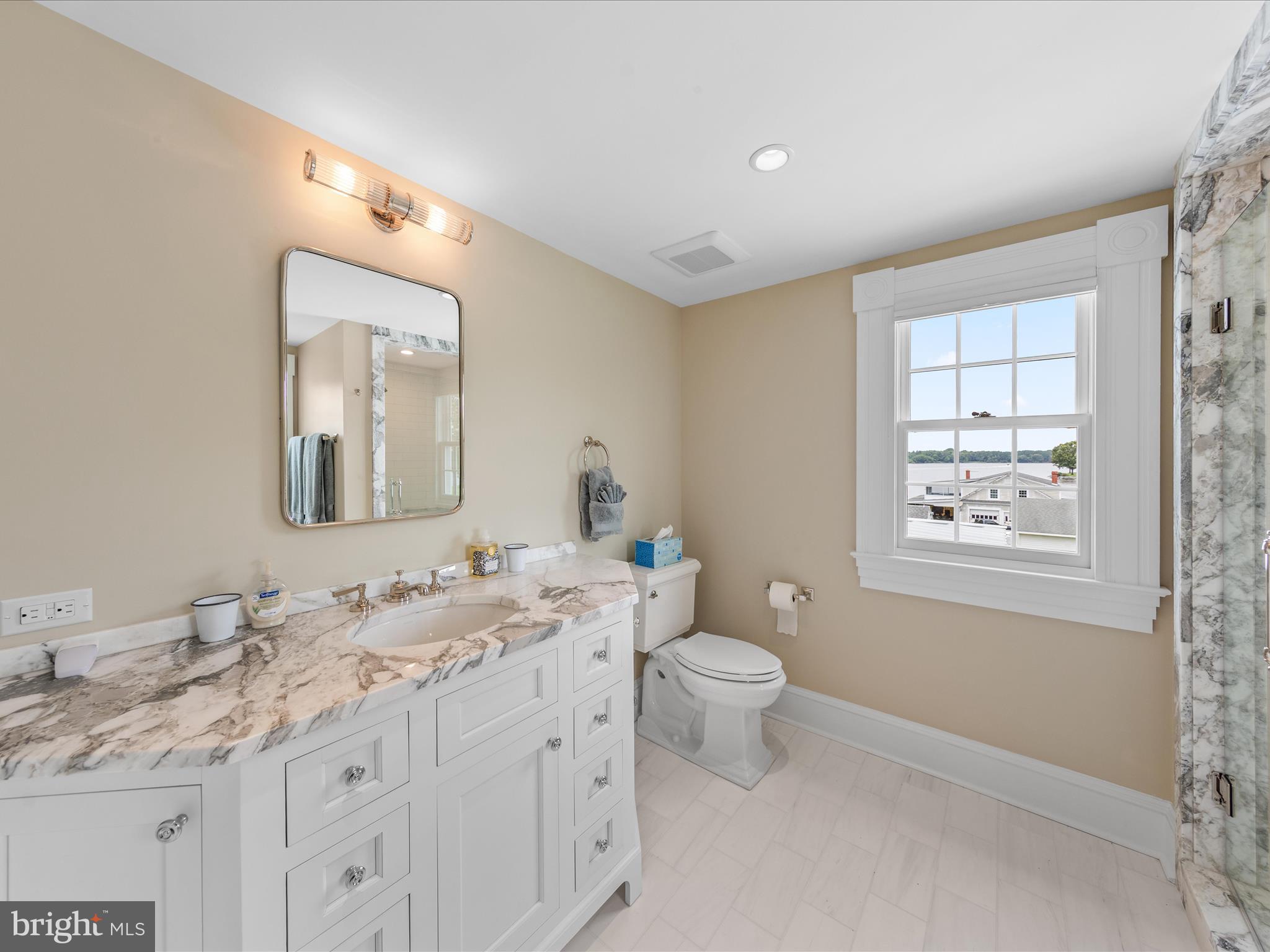 EASTON - Residential