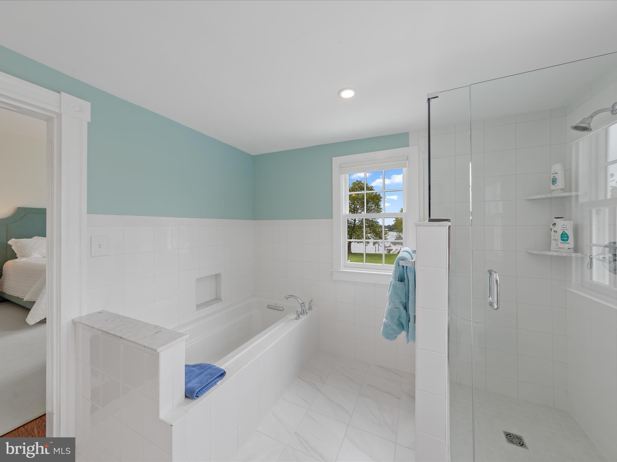 EASTON - Residential