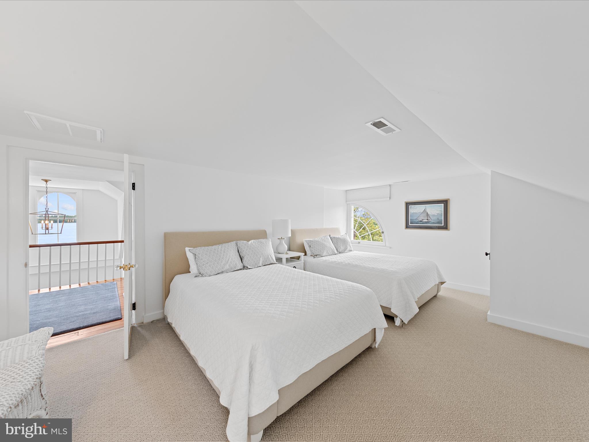 EASTON - Residential