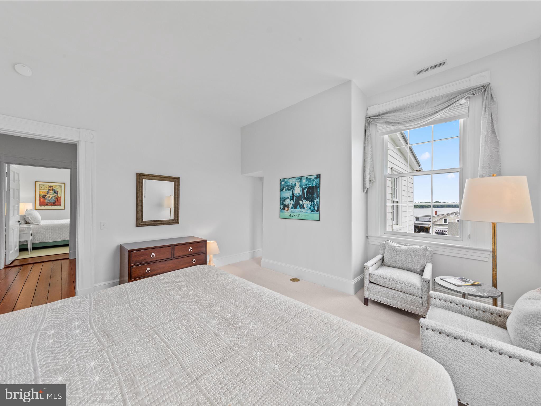 EASTON - Residential