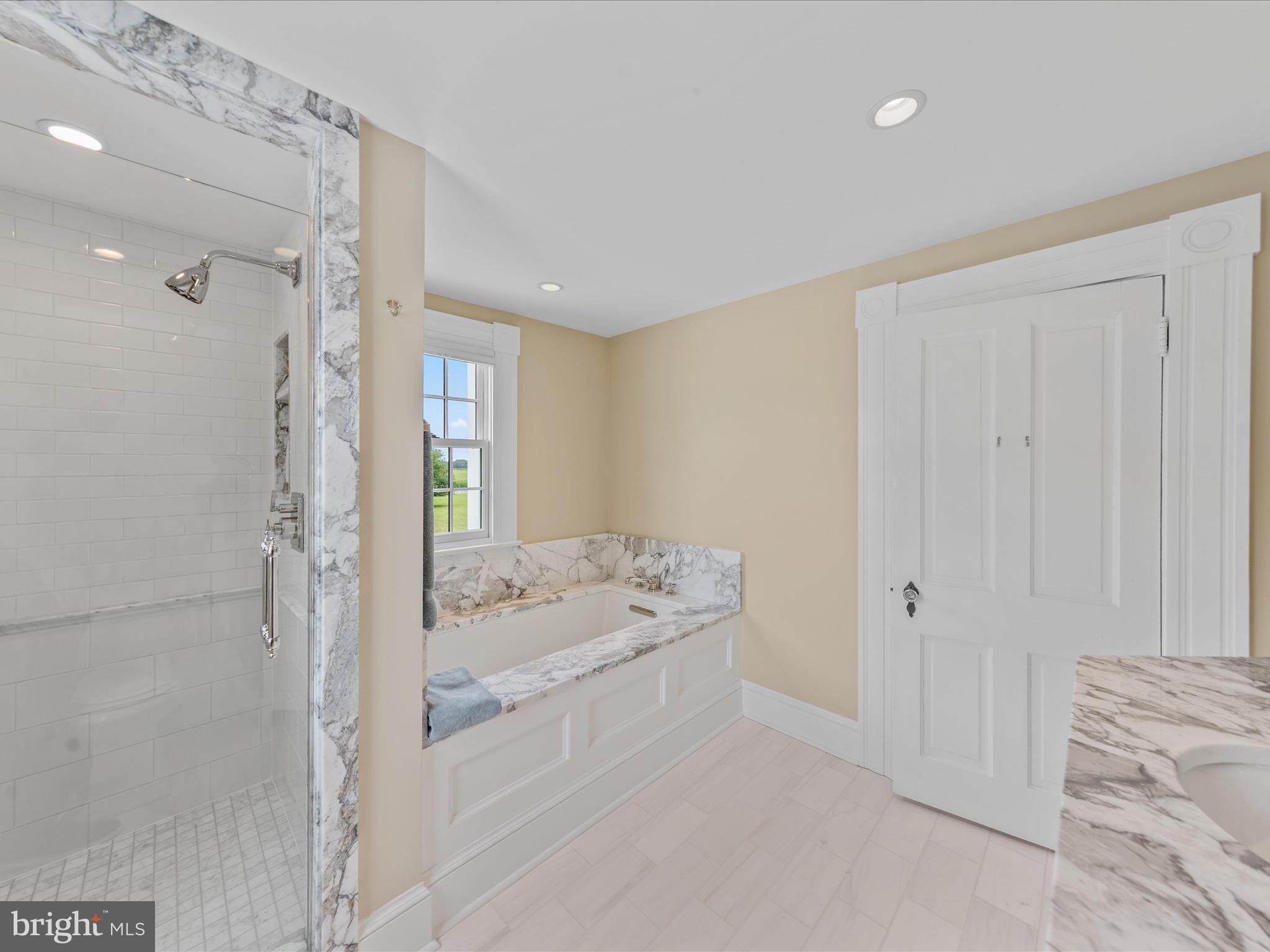 EASTON - Residential