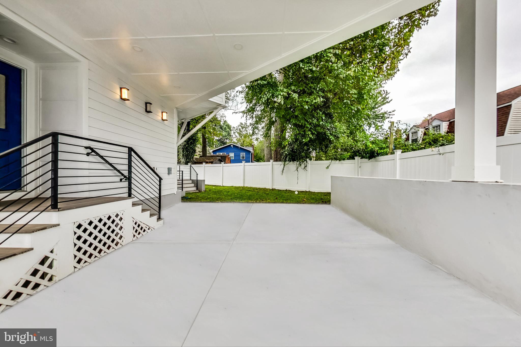 KENSINGTON HEIGHTS - Residential