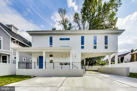 MLS: MDMC2170690