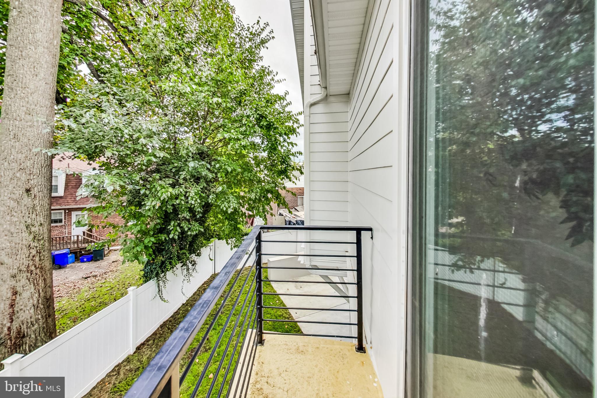 KENSINGTON HEIGHTS - Residential