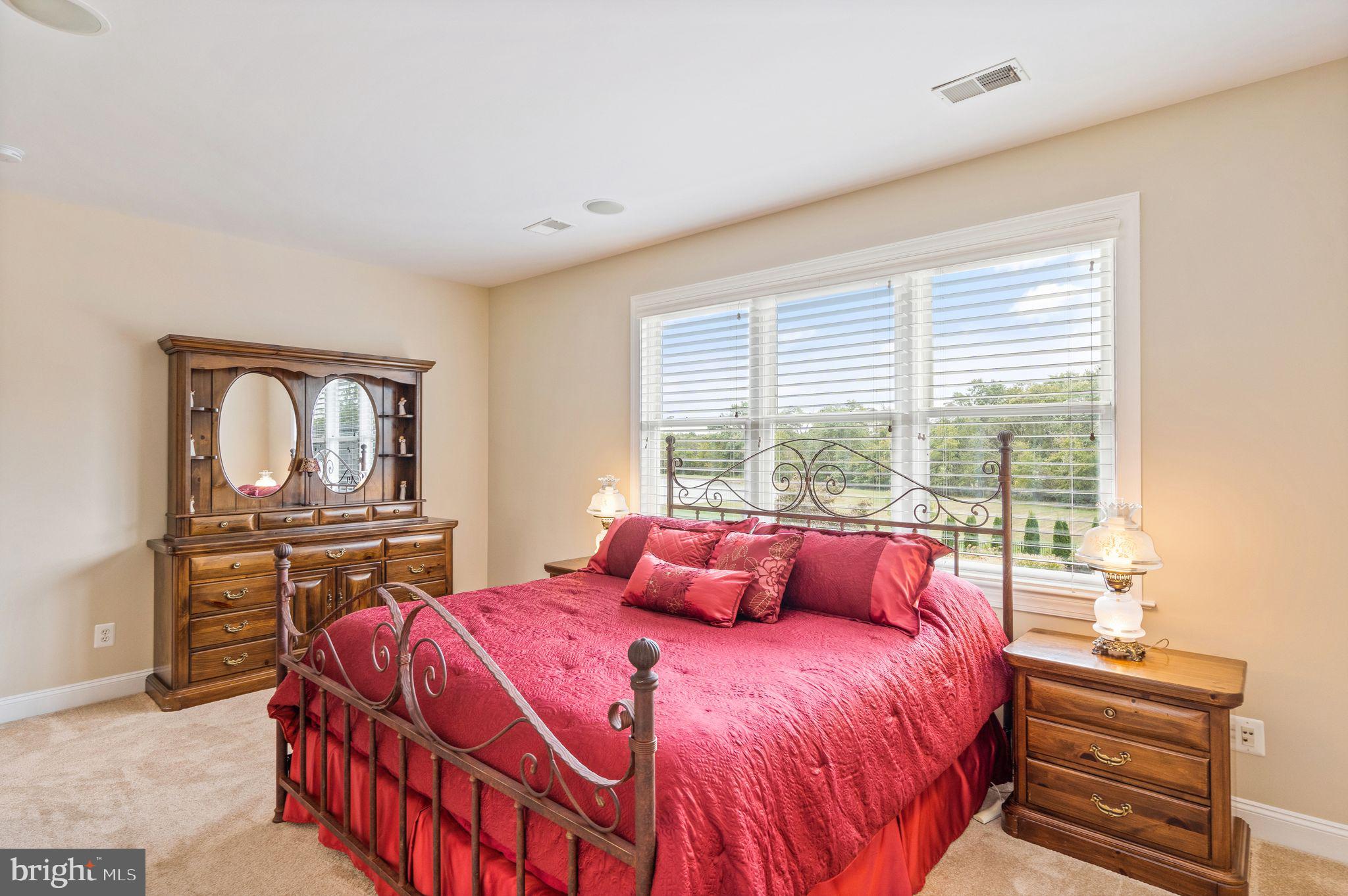 EVERGREEN FARM - Residential