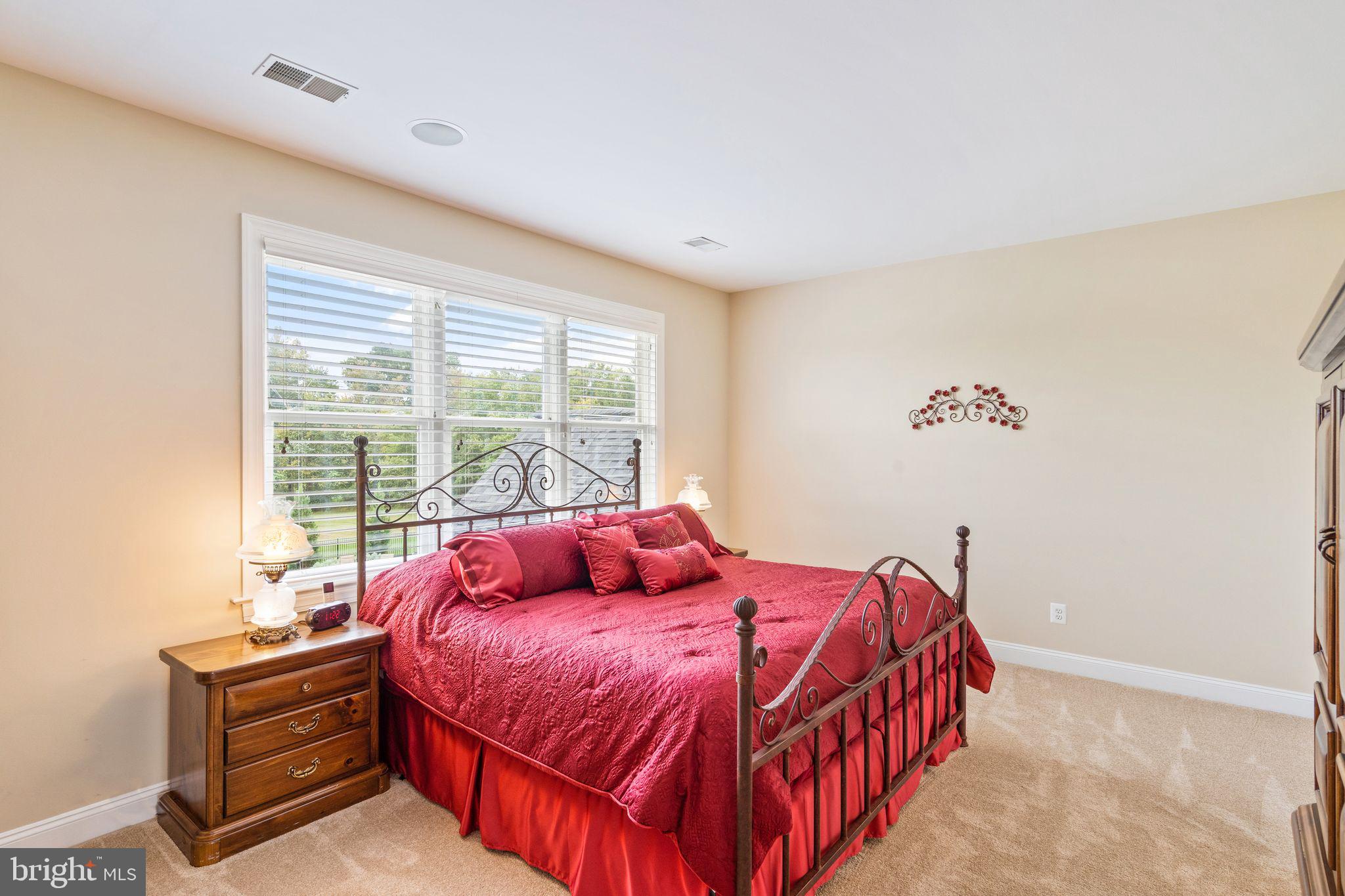 EVERGREEN FARM - Residential