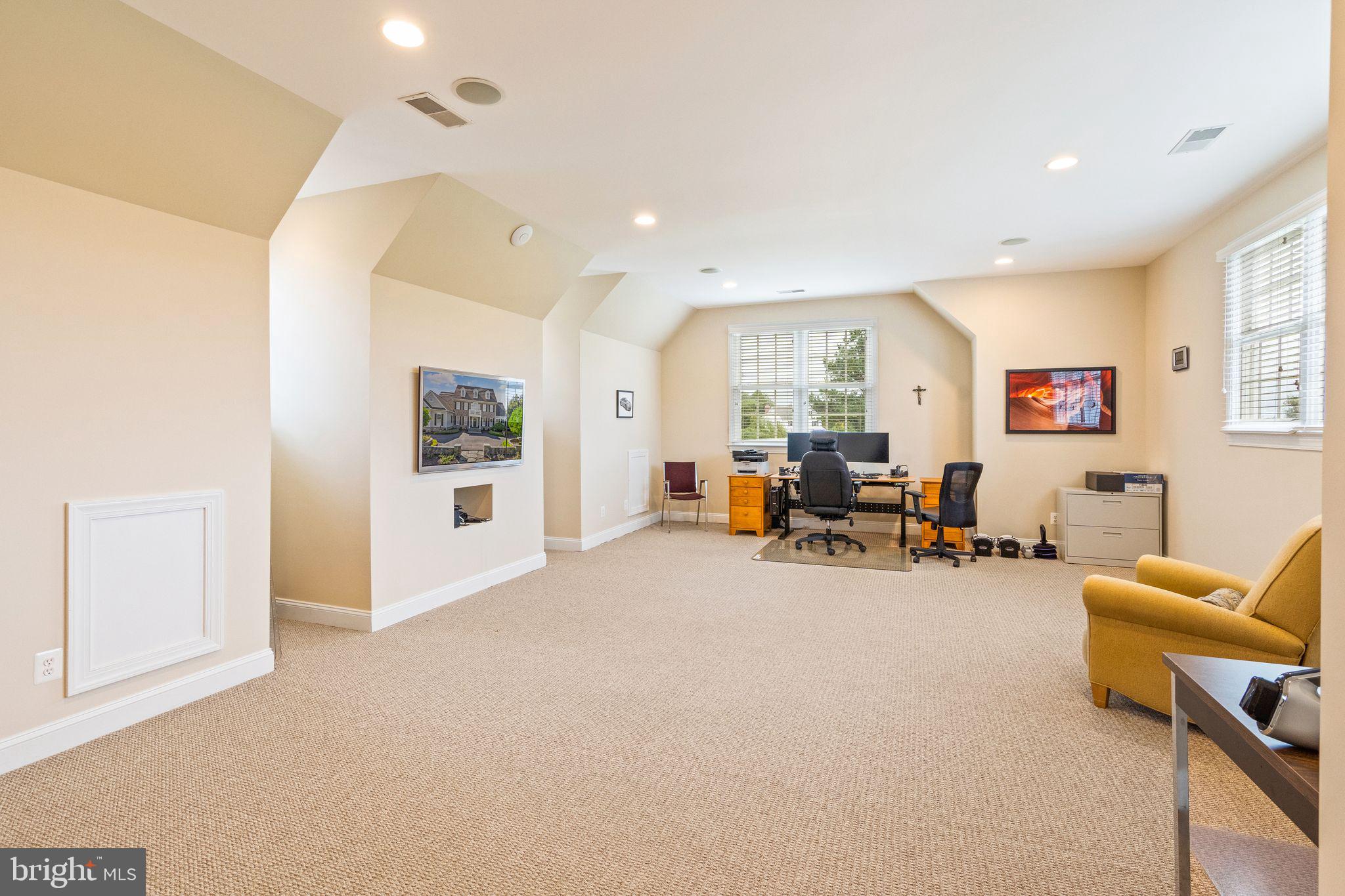 EVERGREEN FARM - Residential