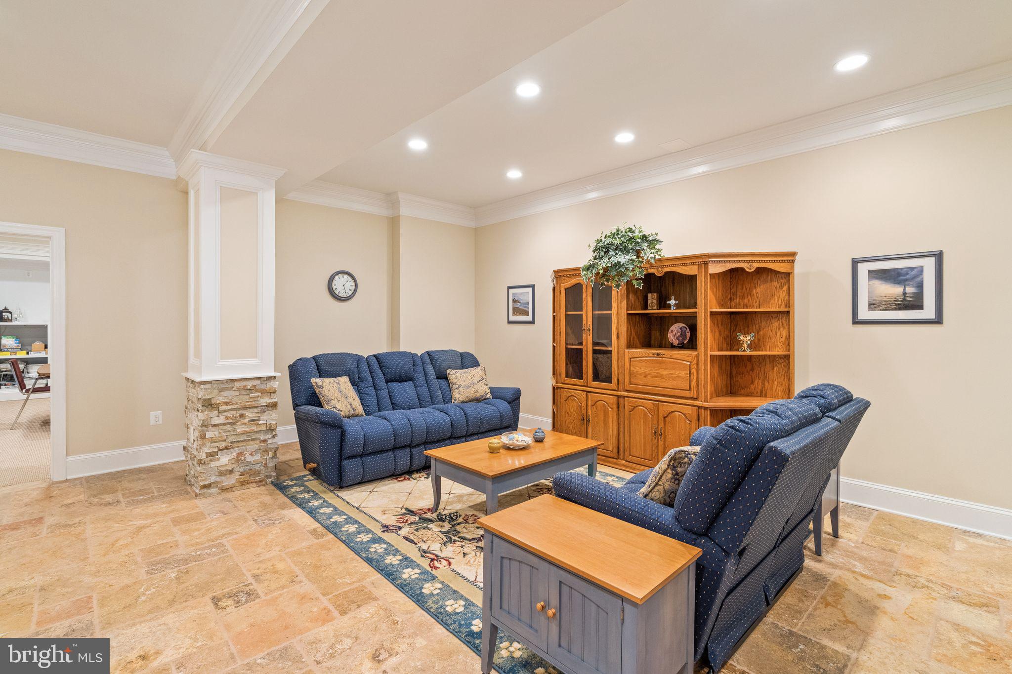 EVERGREEN FARM - Residential