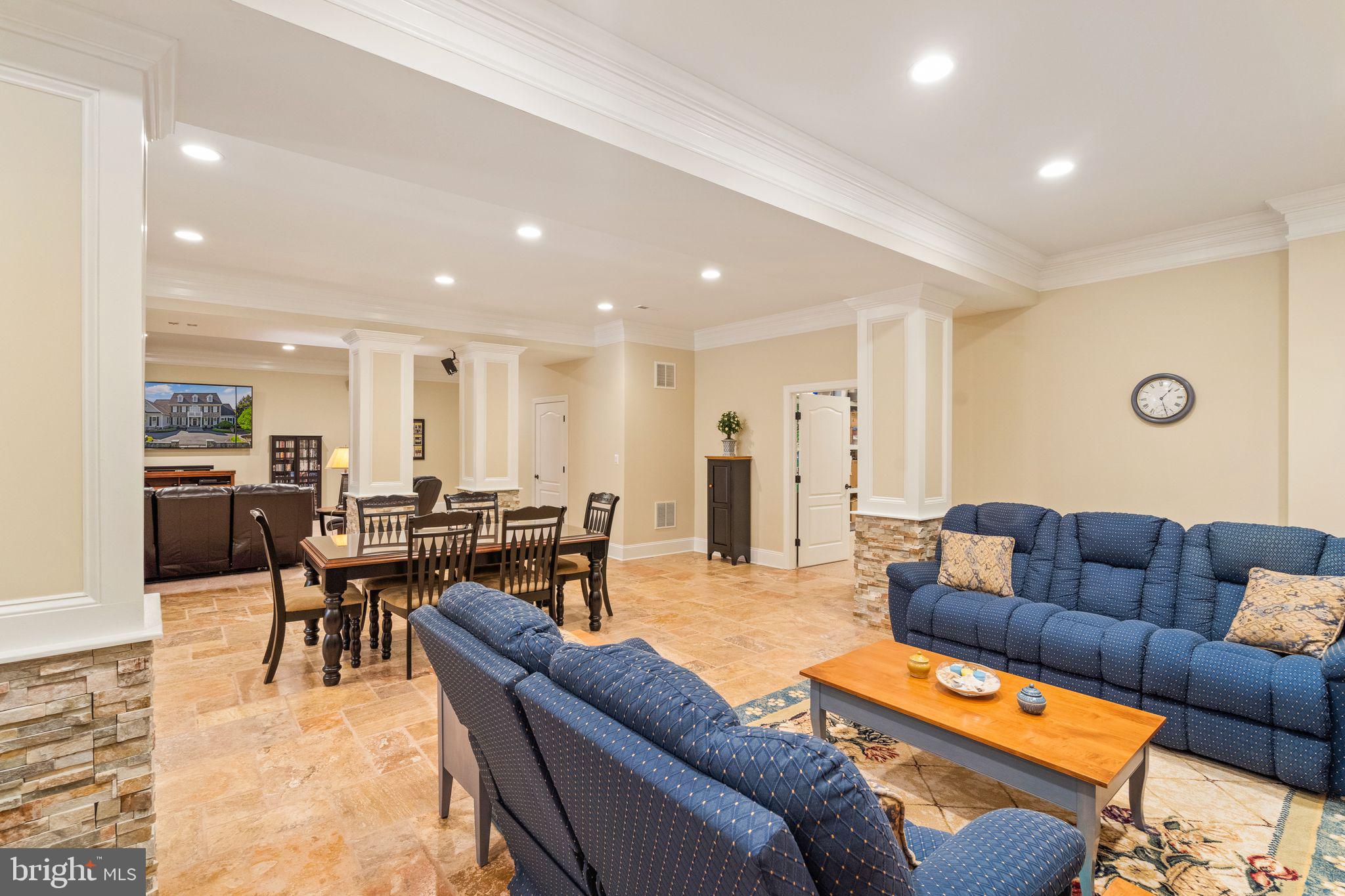 EVERGREEN FARM - Residential