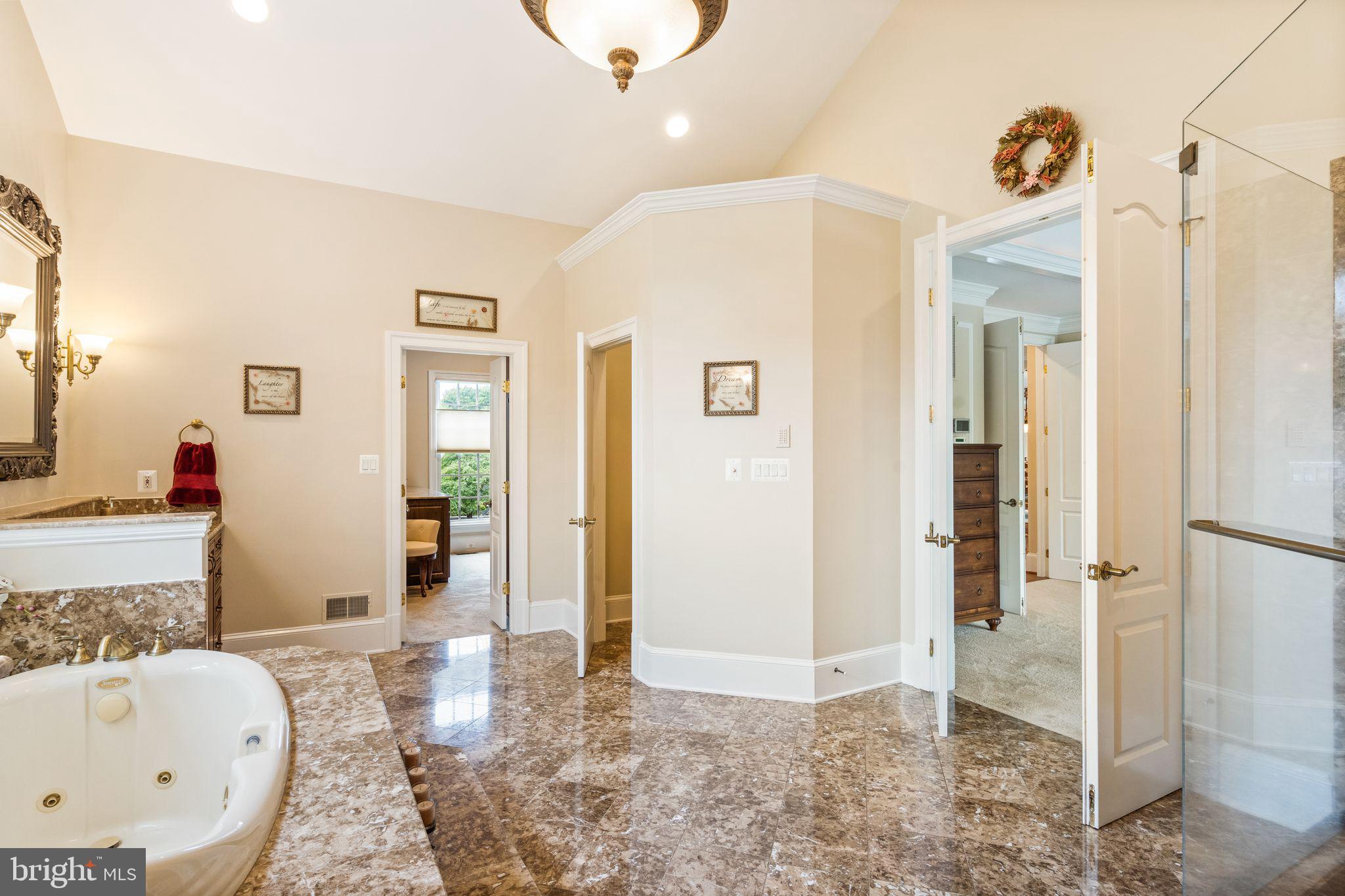 EVERGREEN FARM - Residential