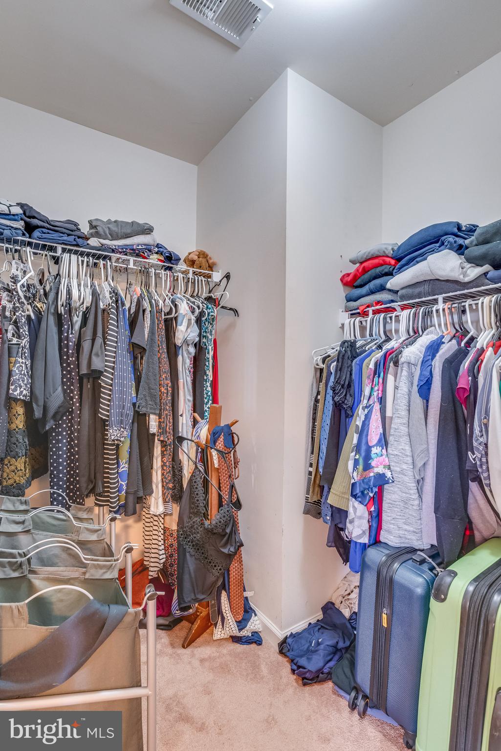 LAKELAND PLACE - Residential