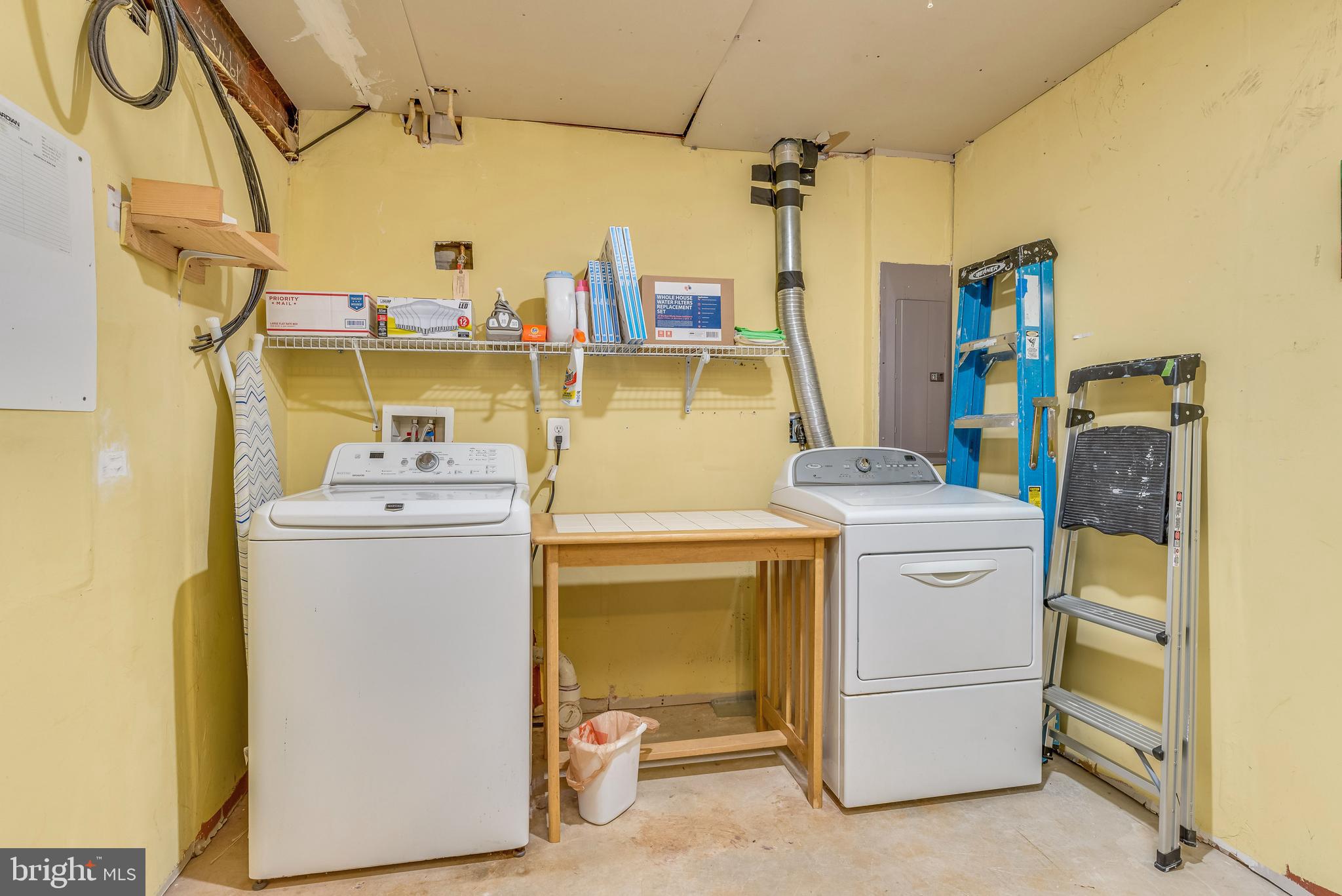 LAKELAND PLACE - Residential