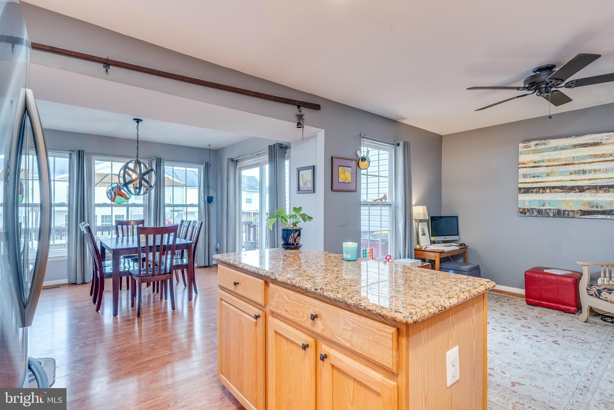 LAKELAND PLACE - Residential