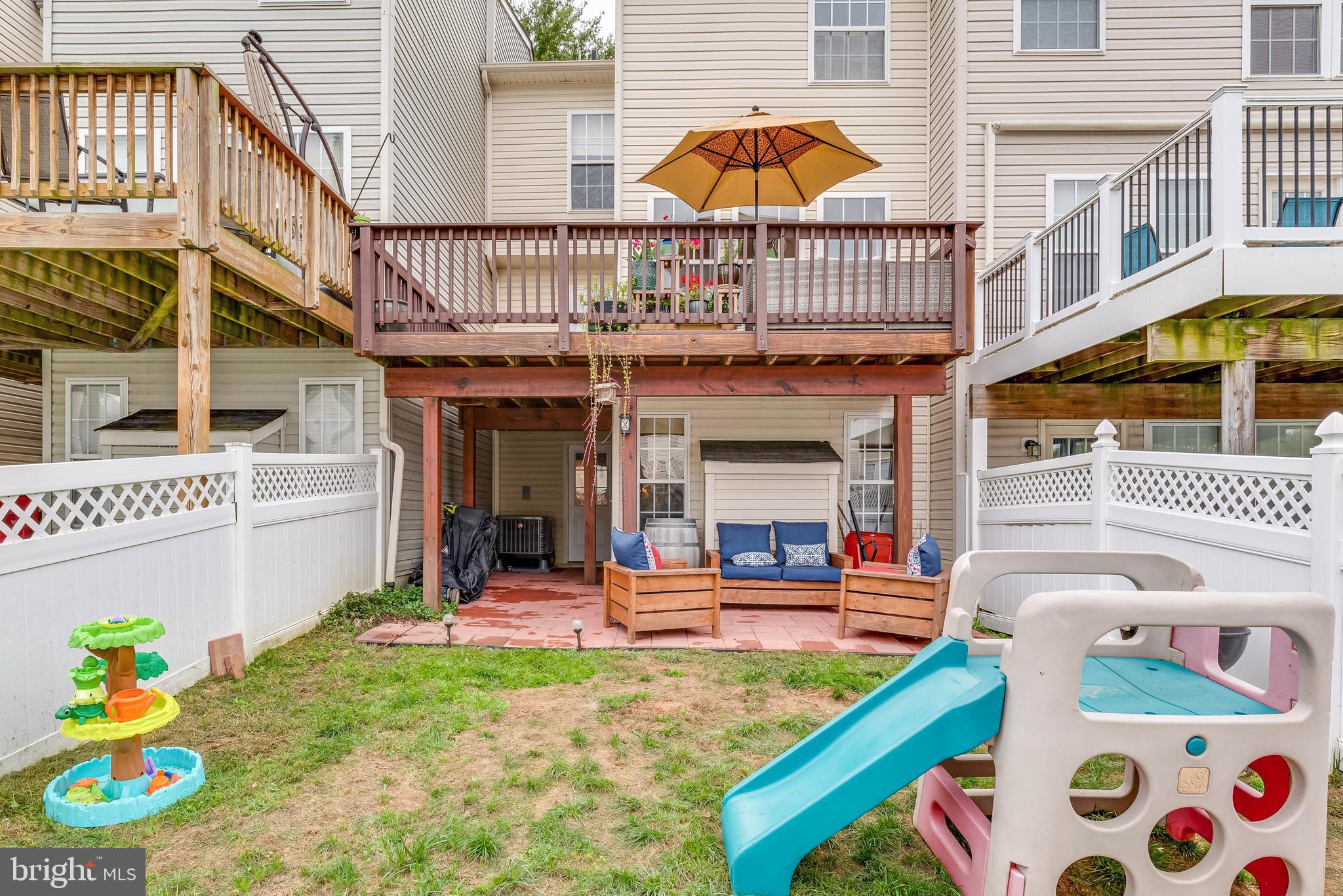 LAKELAND PLACE - Residential